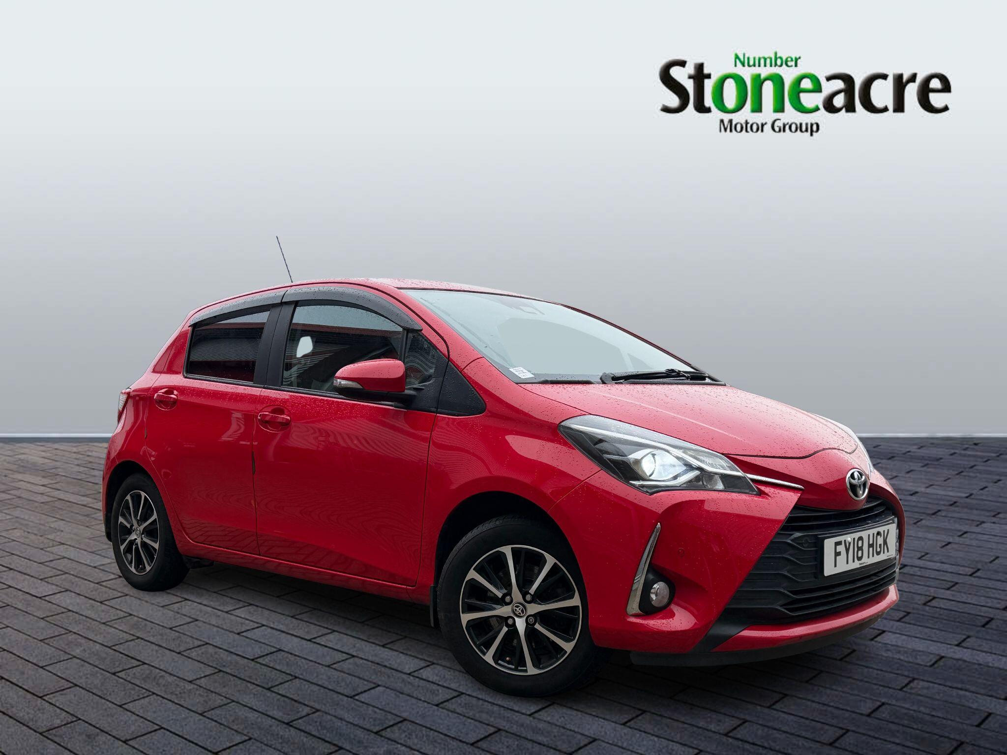 Toyota Yaris 1.5 VVT-i Icon Tech Euro 6 5dr FY18HGK Image 1