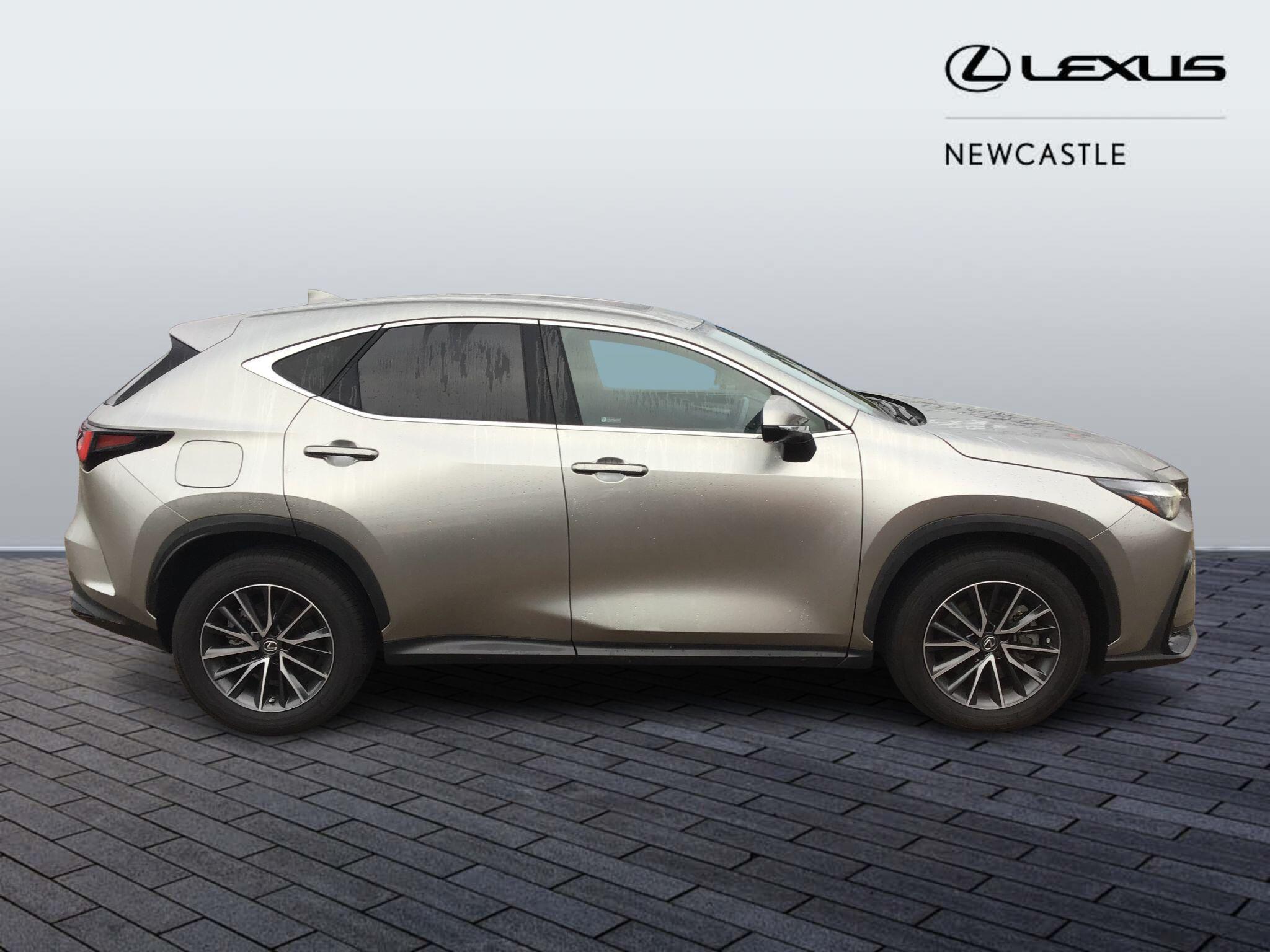 Lexus NX Plug-in Hybrid 450h+ 2.5 5dr Premium Plus Pack/Sunroof WV23VVU Image 2