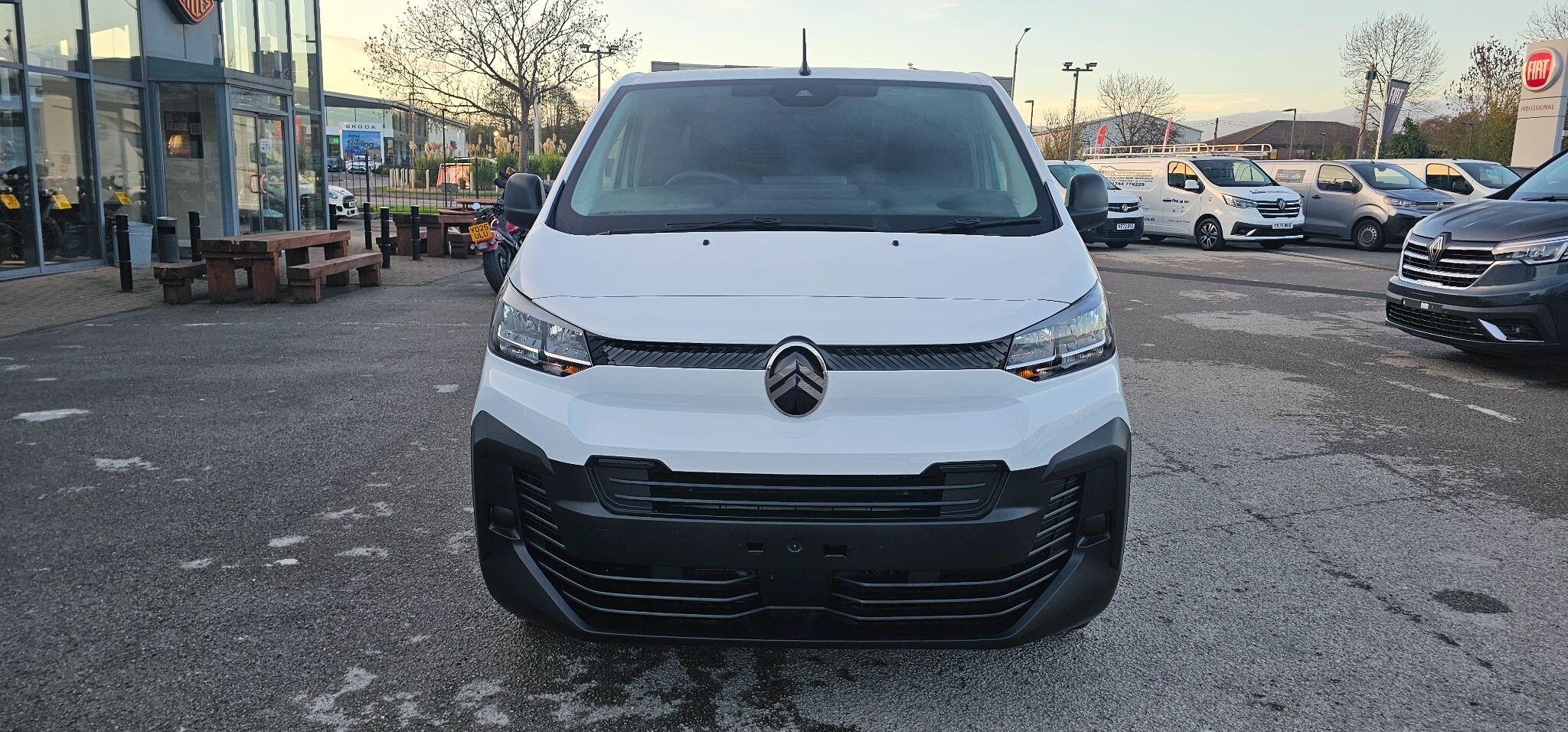 Citroen Dispatch 2.0 BlueHDi Enterprise M MWB Euro 6 6dr Image 2