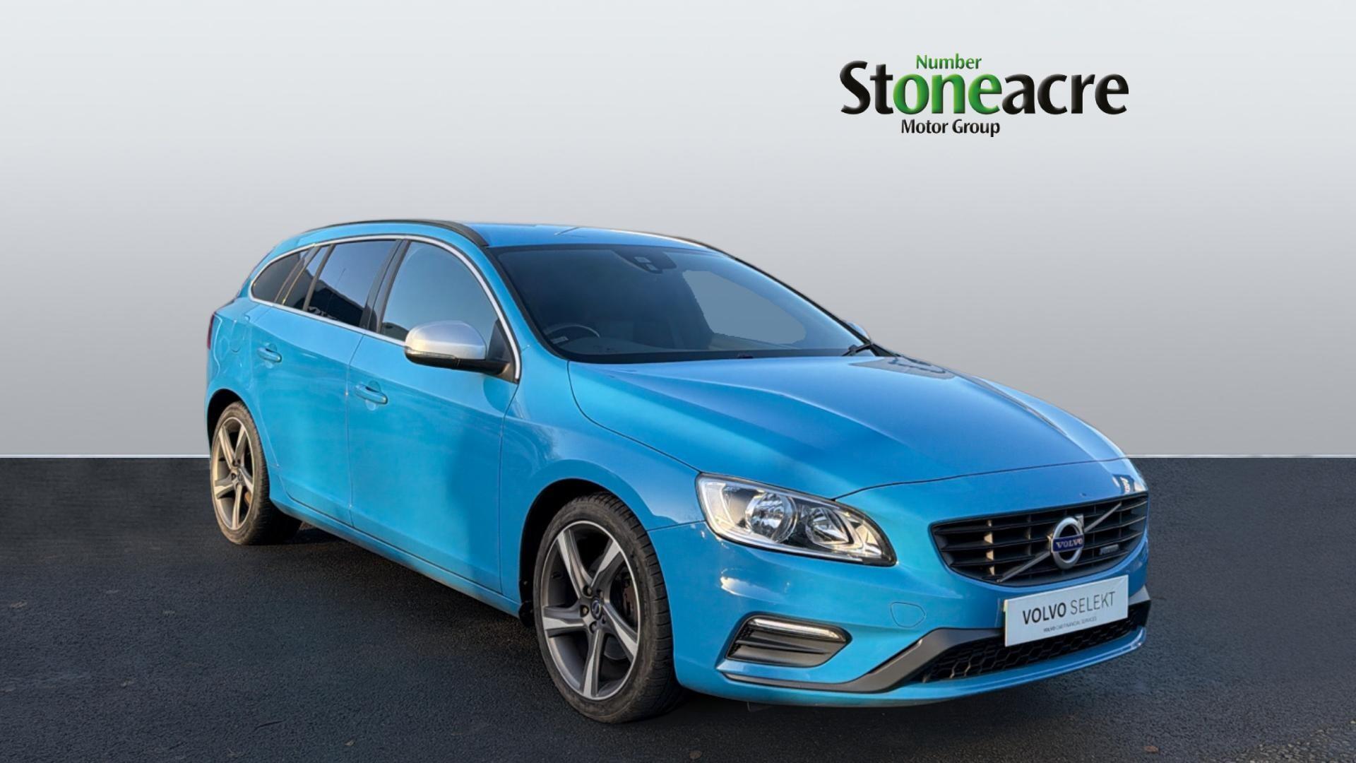 Volvo V60 1.6 D2 R-Design Nav Euro 5 (s/s) 5dr R888SKW Image 1