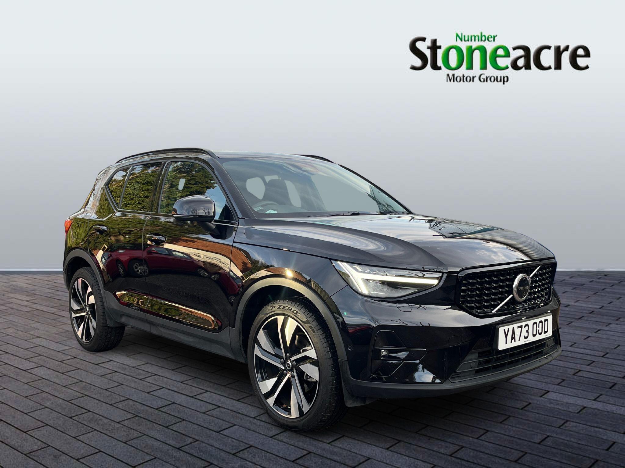 Volvo XC40 Ultimate Dark B3 (163 hp) YA73OOD Image 1