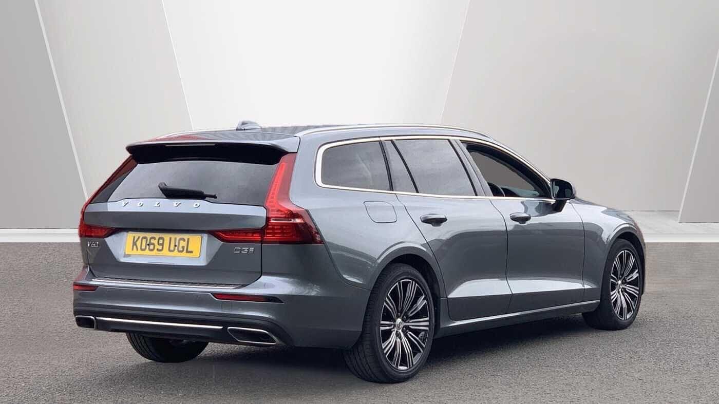 Volvo V60 2.0 D3 Inscription Plus Auto Euro 6 (s/s) 5dr KO69UGL Image 2