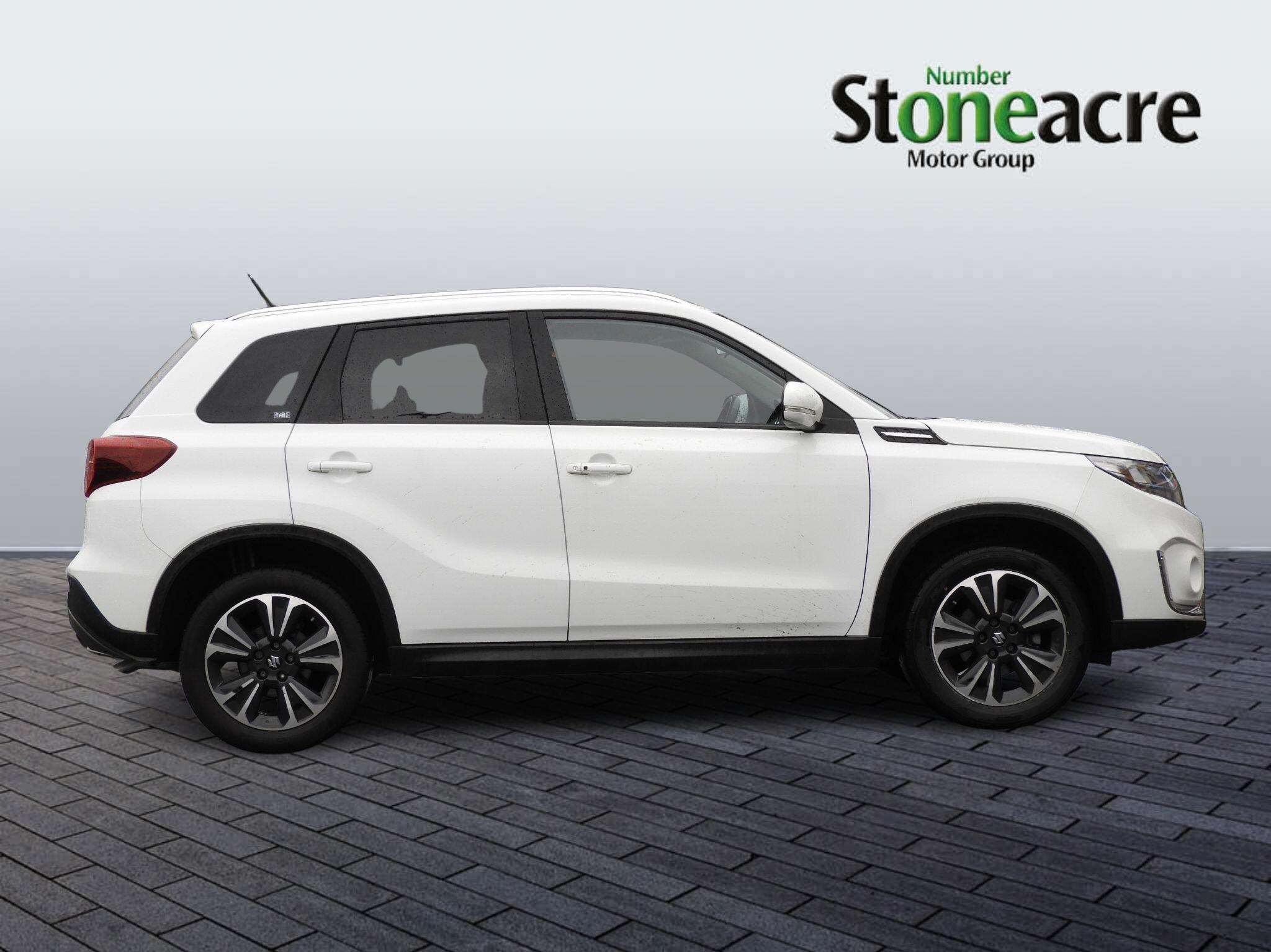 Suzuki Vitara 1.4 Boosterjet 48V Hybrid SZ5 5dr DX72NUB Image 2