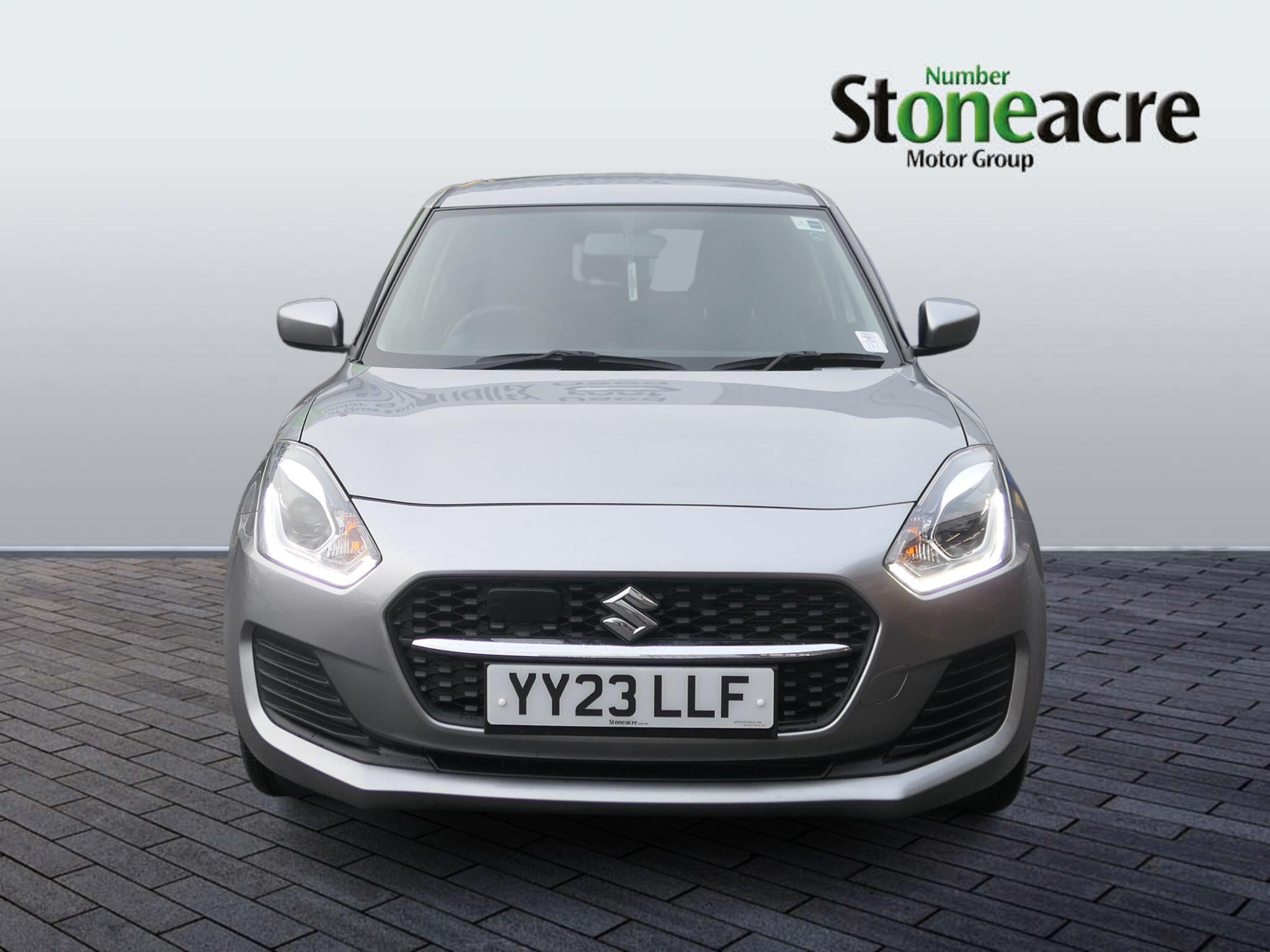 Suzuki Swift 1.2 Dualjet 83 12V Hybrid SZ-L 5dr YY23LLF Image 2