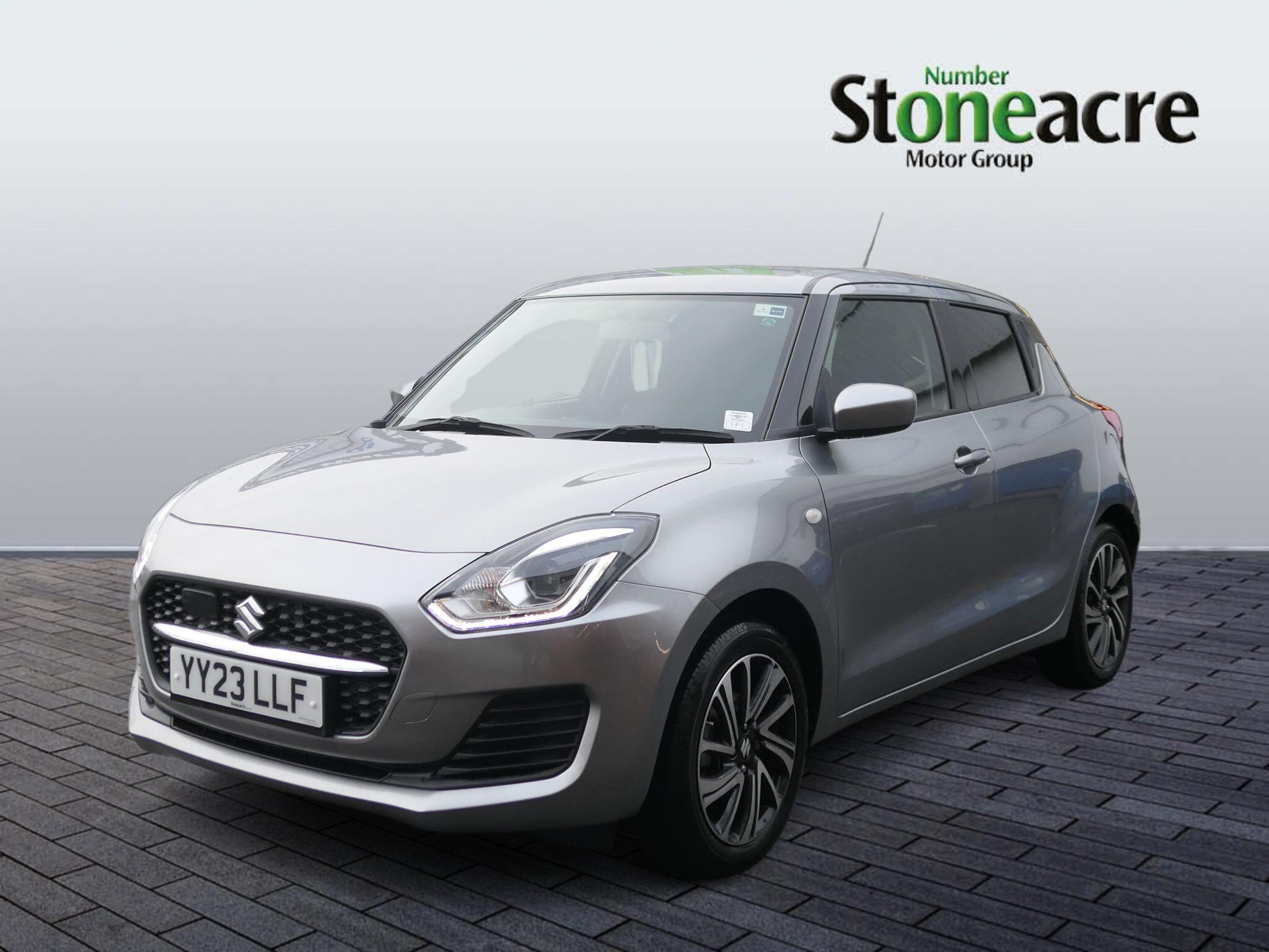 Suzuki Swift 1.2 Dualjet 83 12V Hybrid SZ-L 5dr YY23LLF Image 3