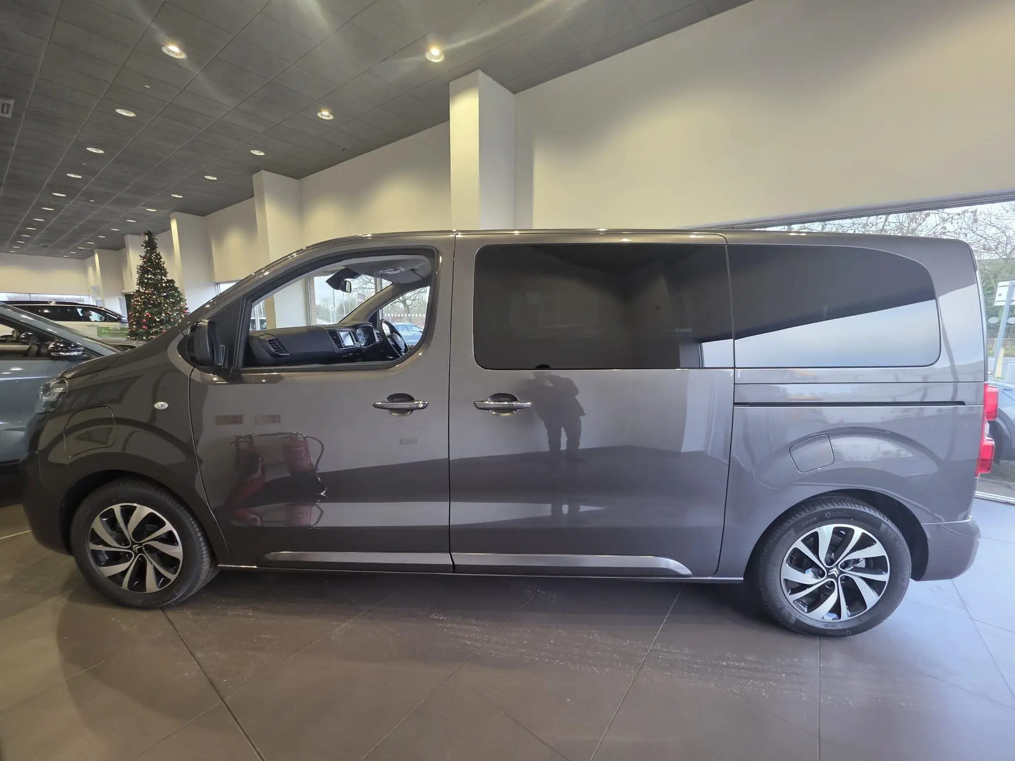 Citroen e-SpaceTourer Image 3