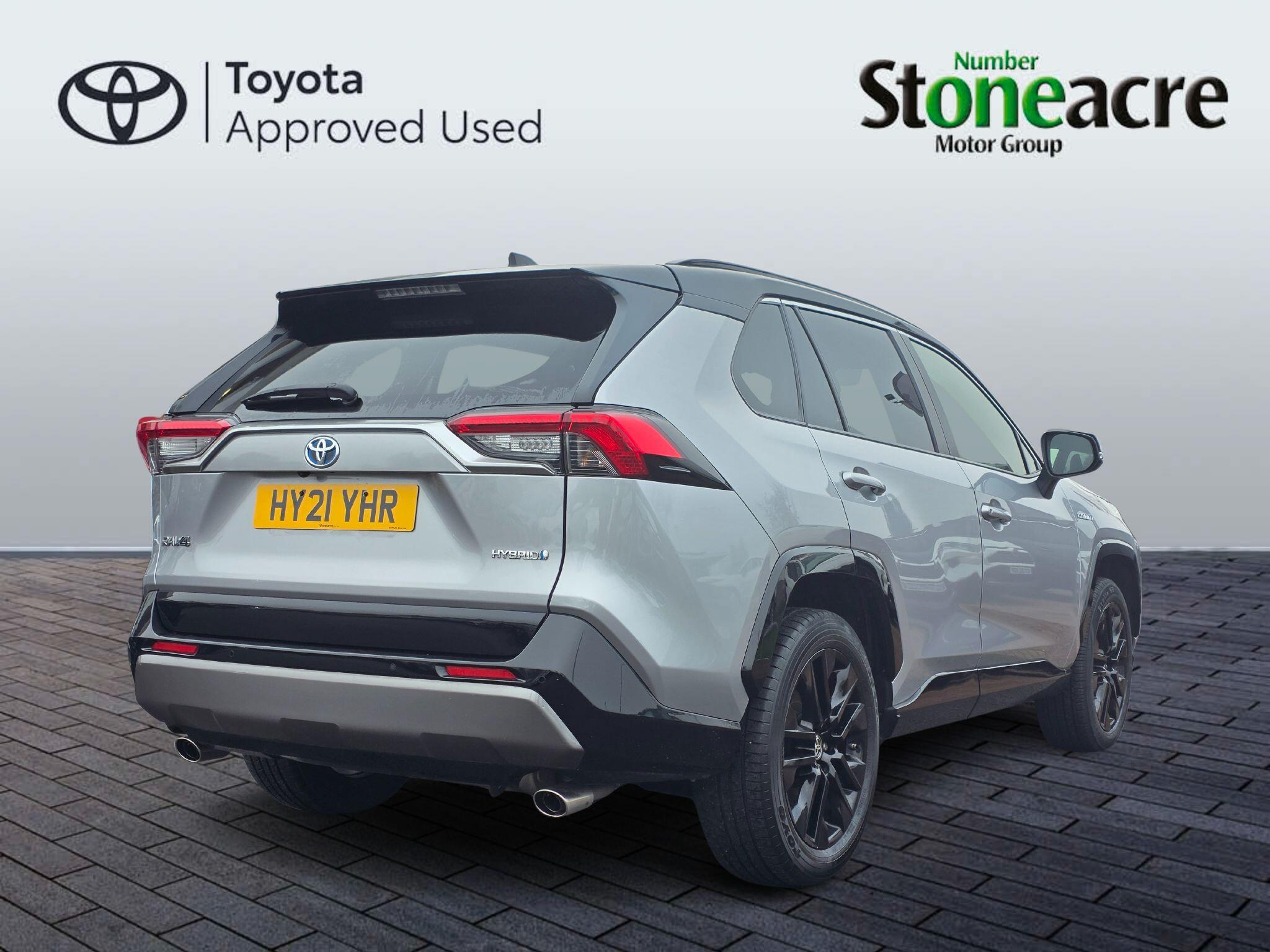 Toyota RAV4 Self-Charging Hybrid 2.5 VVT-h GPF Dynamic SUV 5dr Petrol Hybrid CVT Euro 6 (s/s) (218 ps) HY21YHR Image 2