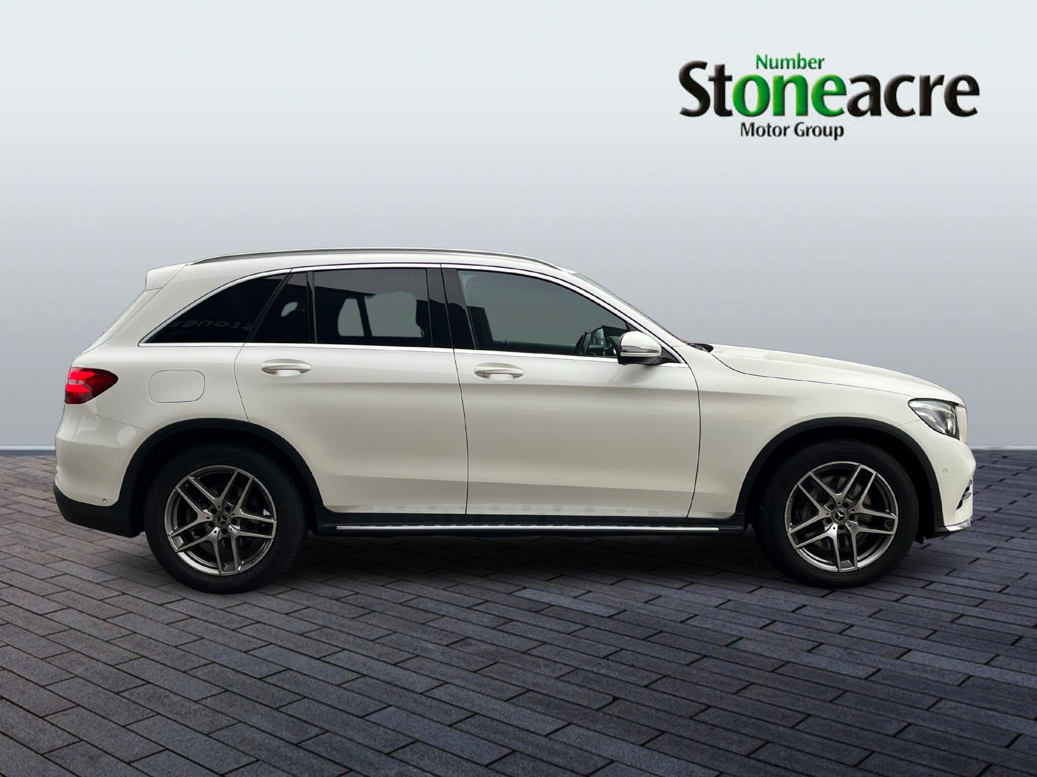 Mercedes-Benz GLC 2.1 GLC220d AMG Line G-Tronic+ 4MATIC Euro 6 (s/s) 5dr PO68YXG Image 2