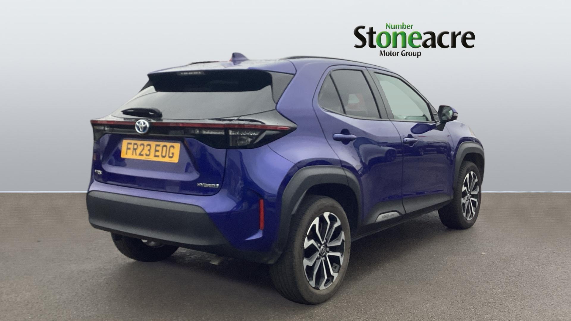 Toyota Yaris Cross 1.5 Hybrid Design 5dr CVT FR23EOG Image 2