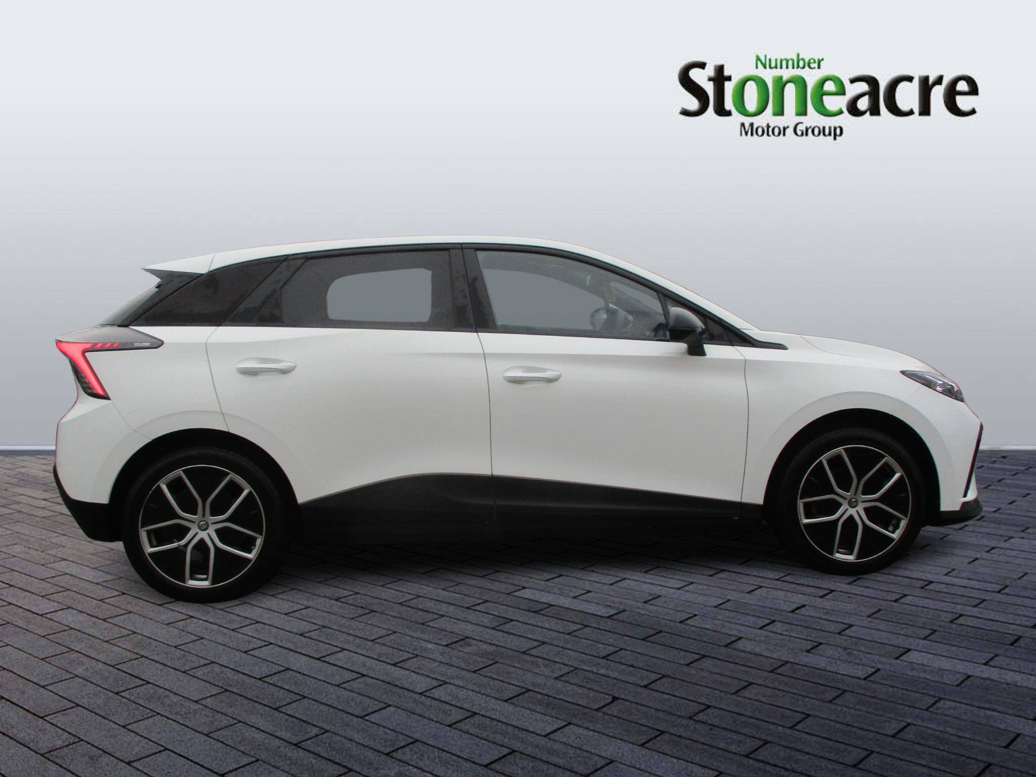 MG 4 EV 150kW Trophy EV Long Range 64kWh 5dr Auto FG73JYV Image 2