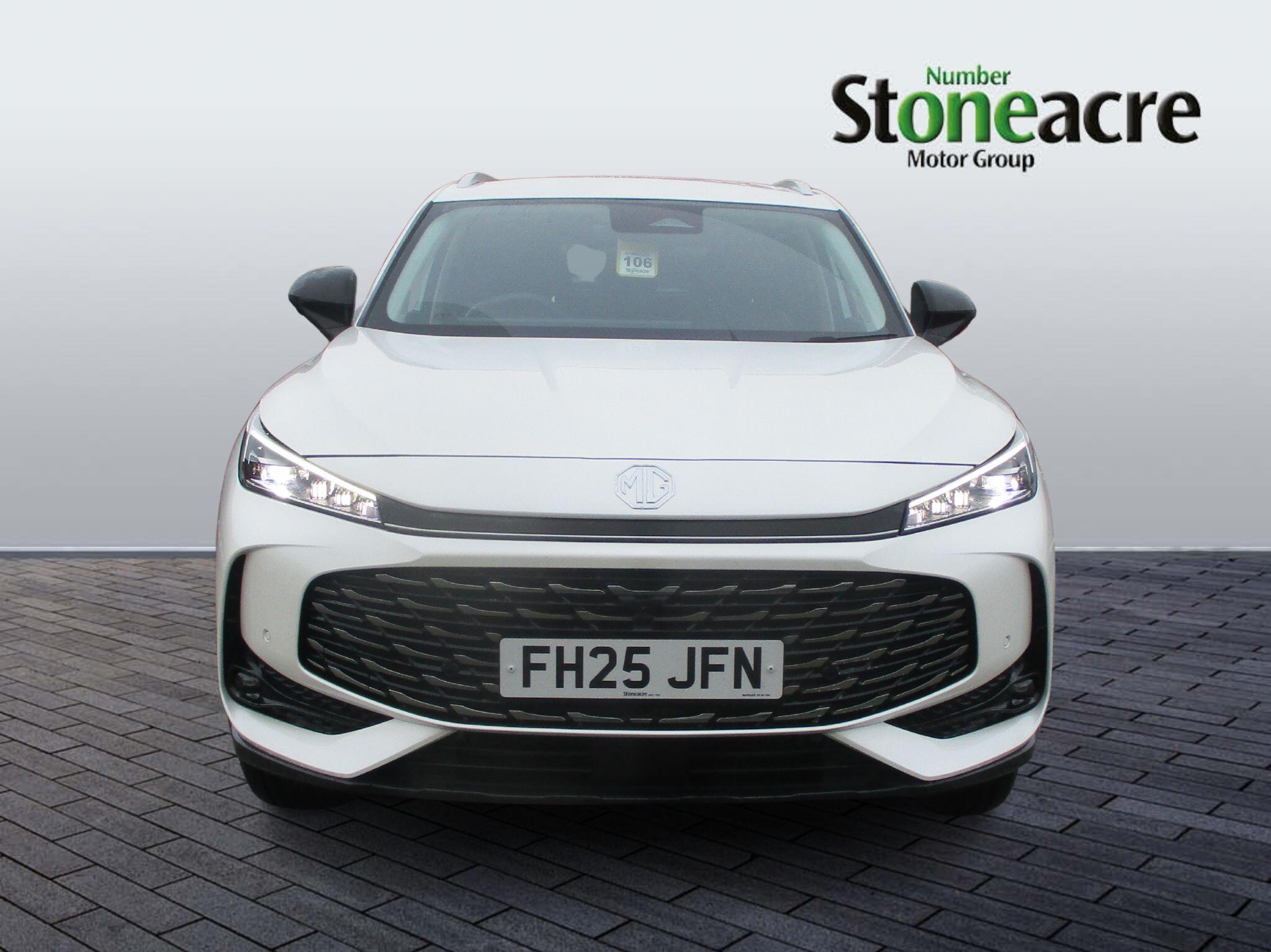 MG HS Plug-In Hybrid 1.5 T-GDI 24.7 kWh Trophy Auto Euro 6 (s/s) 5dr FH25JFN Image 2