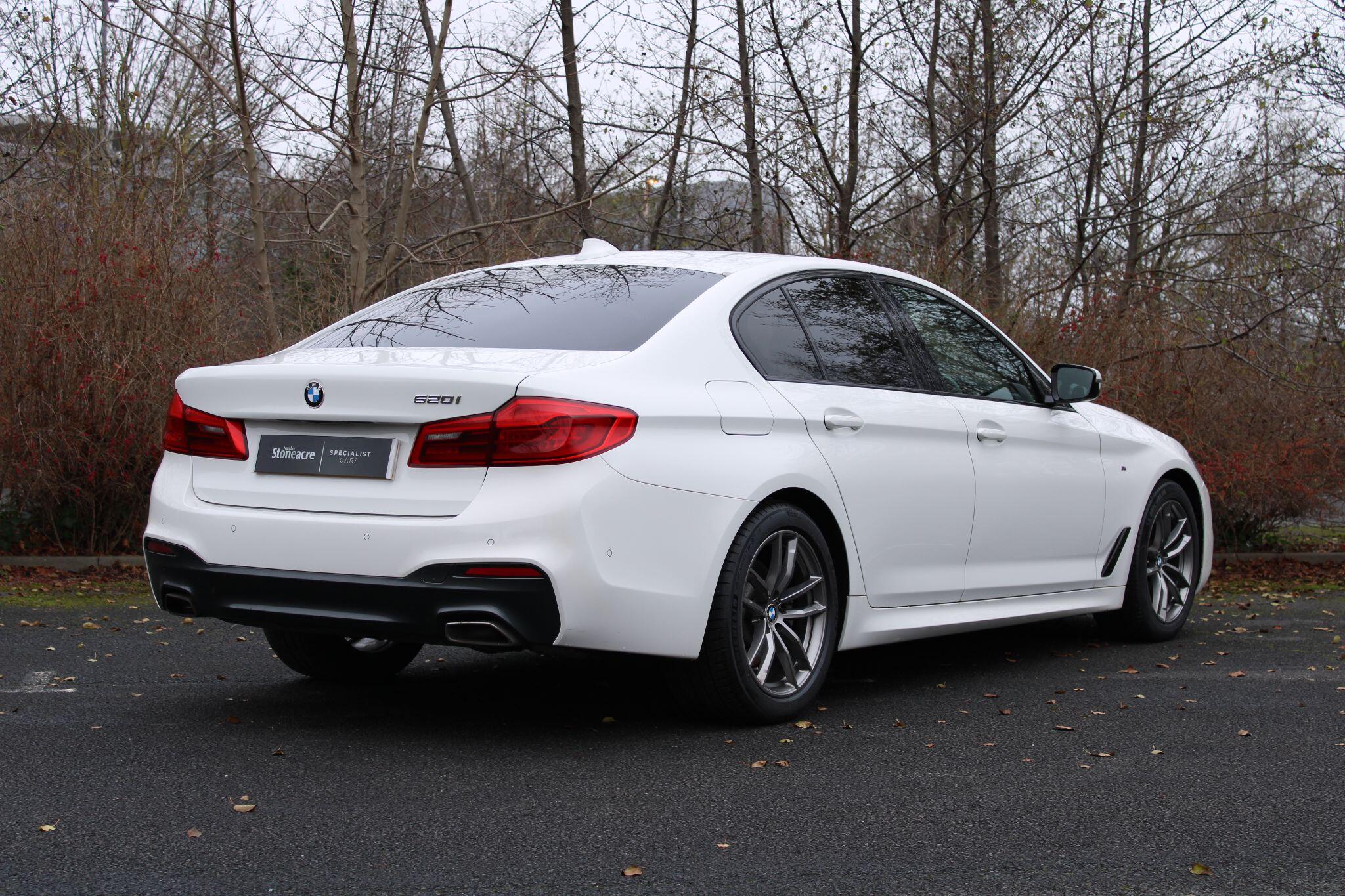 BMW 5 Series 2.0 520i GPF M Sport Auto Euro 6 (s/s) 4dr VK19HKF Image 3