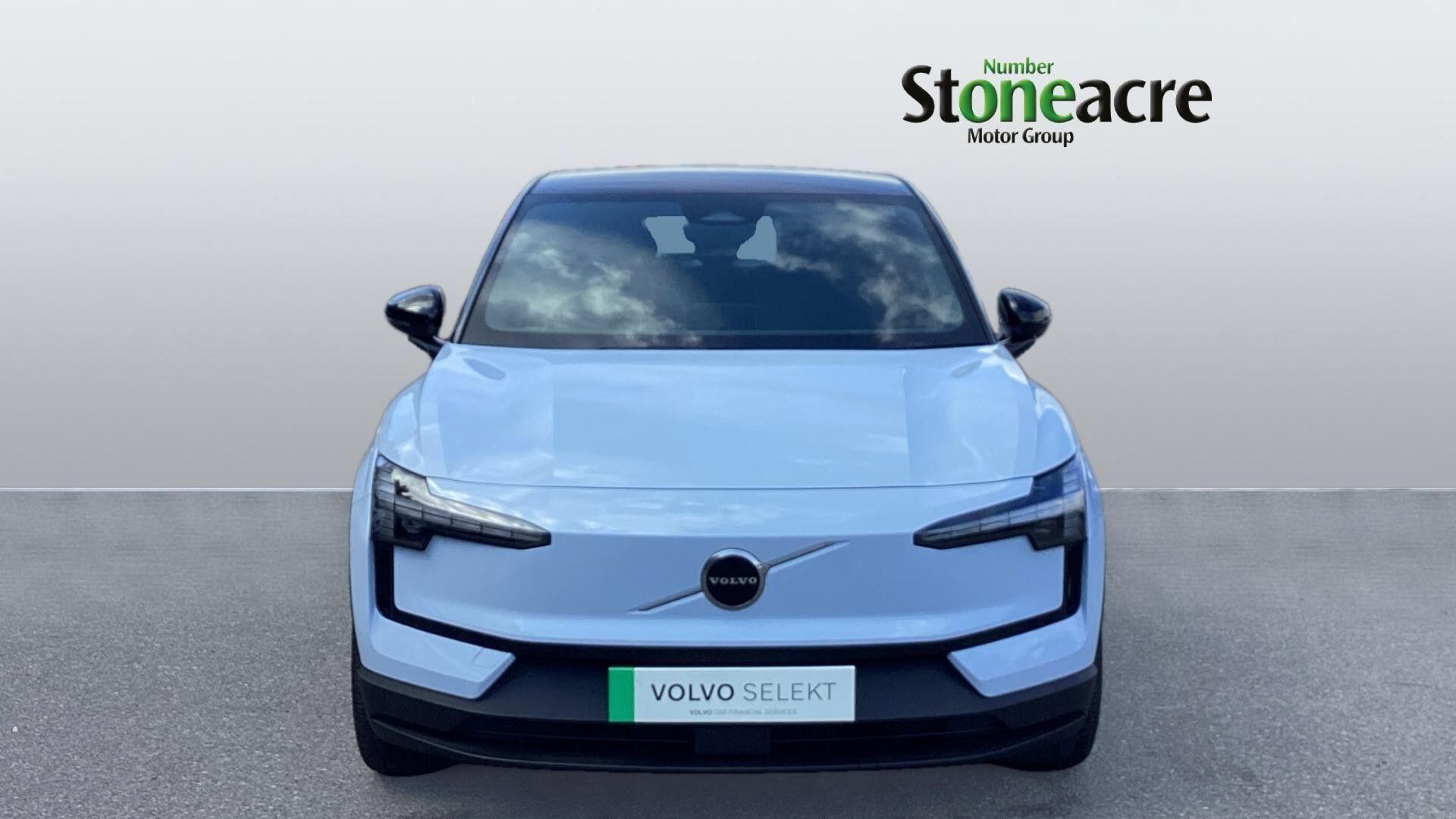 Volvo EX30 200kW SM Extended Range Plus 69kWh 5dr Auto NG75CXD Image 2