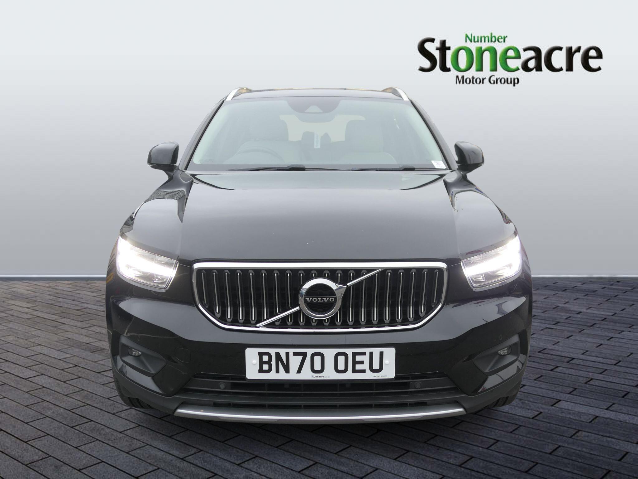 Volvo XC40 Inscription, B4 mild hybrid BN70OEU Image 3
