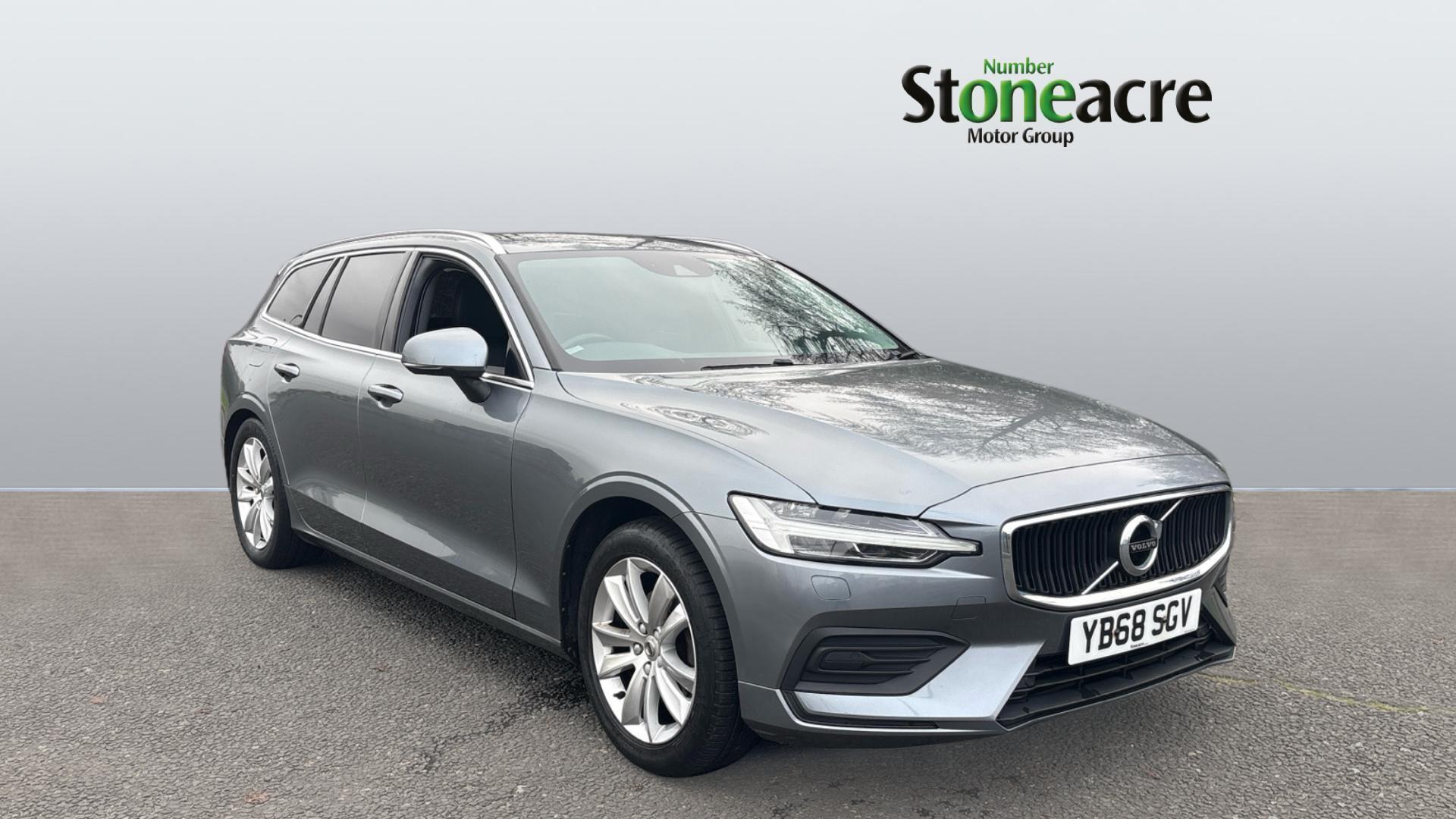 Volvo V60 2.0 D3 Momentum Euro 6 (s/s) 5dr YB68SGV Image 1