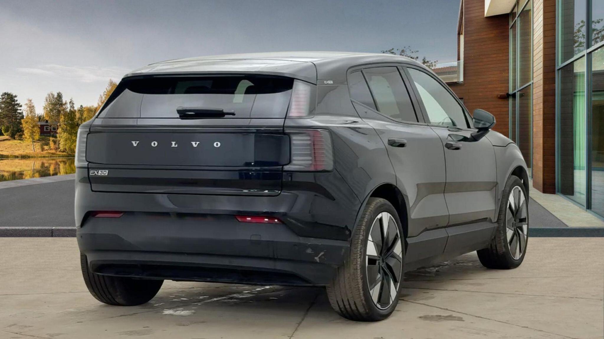 Volvo EX30 Single Motor Extended Range 69kWh Ultra Auto 5dr NG75CXY Image 3