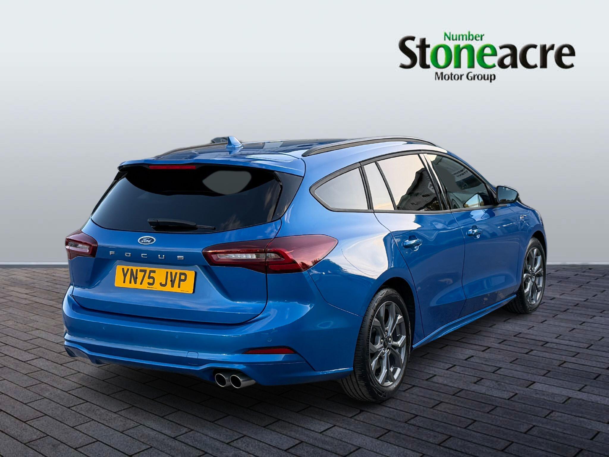 Ford Focus Estate 1.0T EcoBoost MHEV ST-Line DCT Euro 6 (s/s) 5dr YN75JVP Image 3
