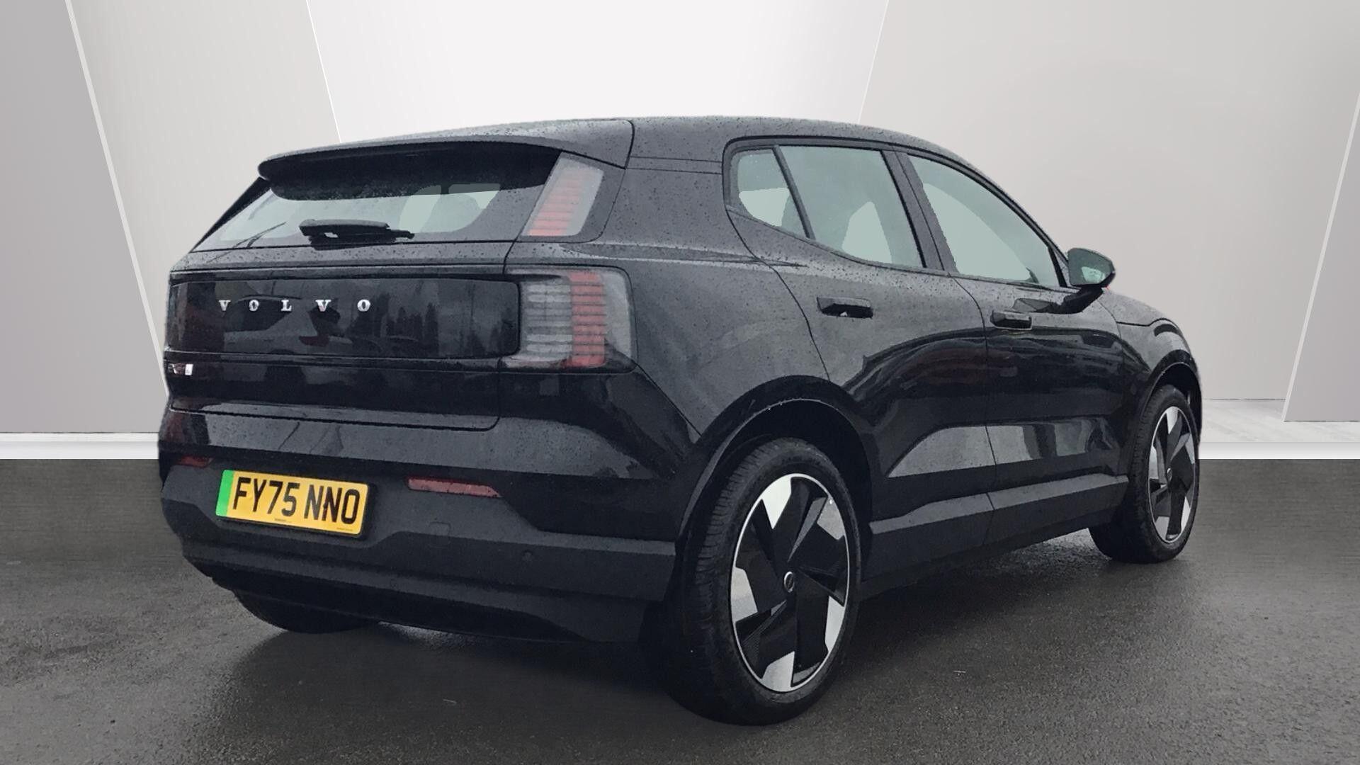 Volvo EX30 200kW SM Extended Range Plus 69kWh 5dr Auto NG75CWM Image 2