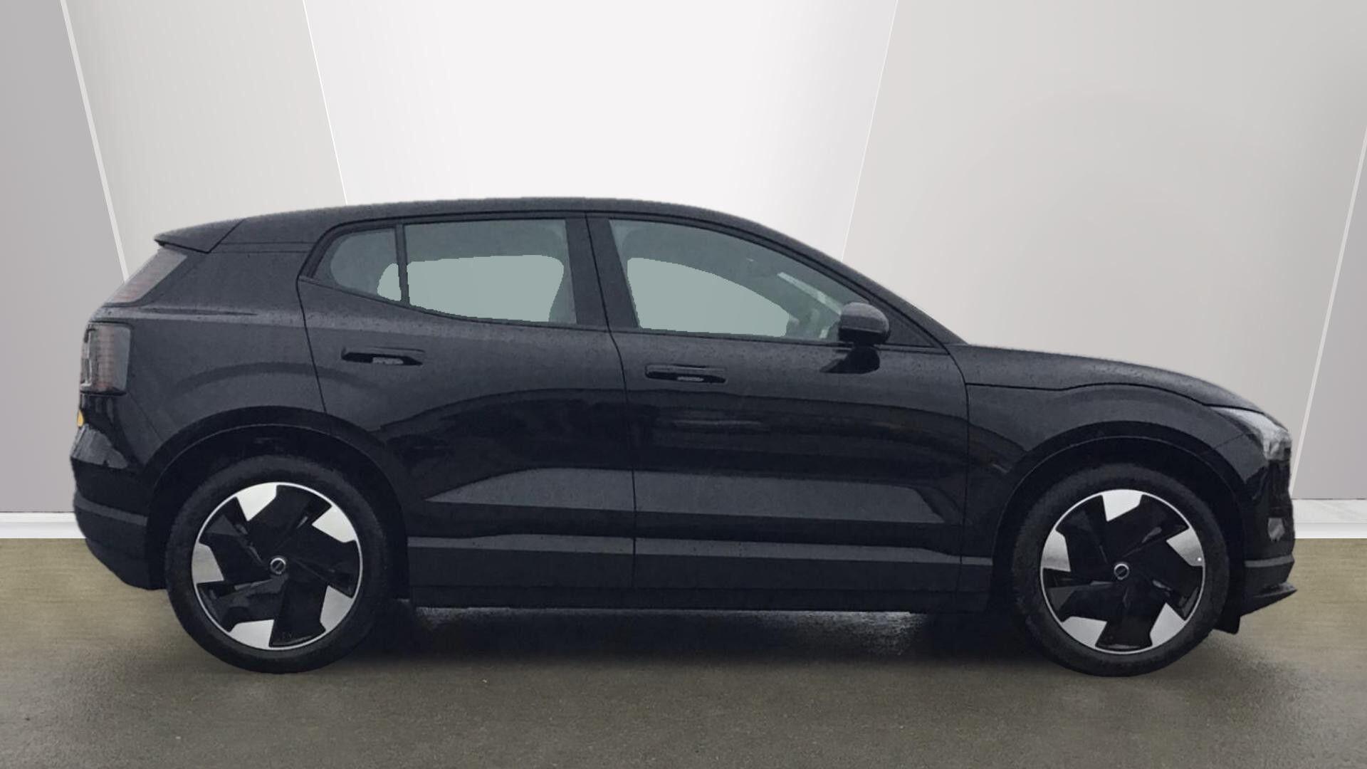 Volvo EX30 200kW SM Extended Range Plus 69kWh 5dr Auto NG75CWM Image 3