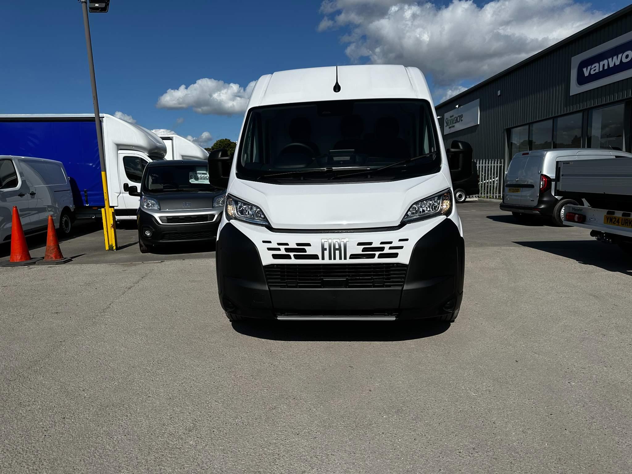 Fiat Ducato Panel Van 2.2 MultijetIII 35 L2 H2 Euro 6 (s/s) 5dr Image 2