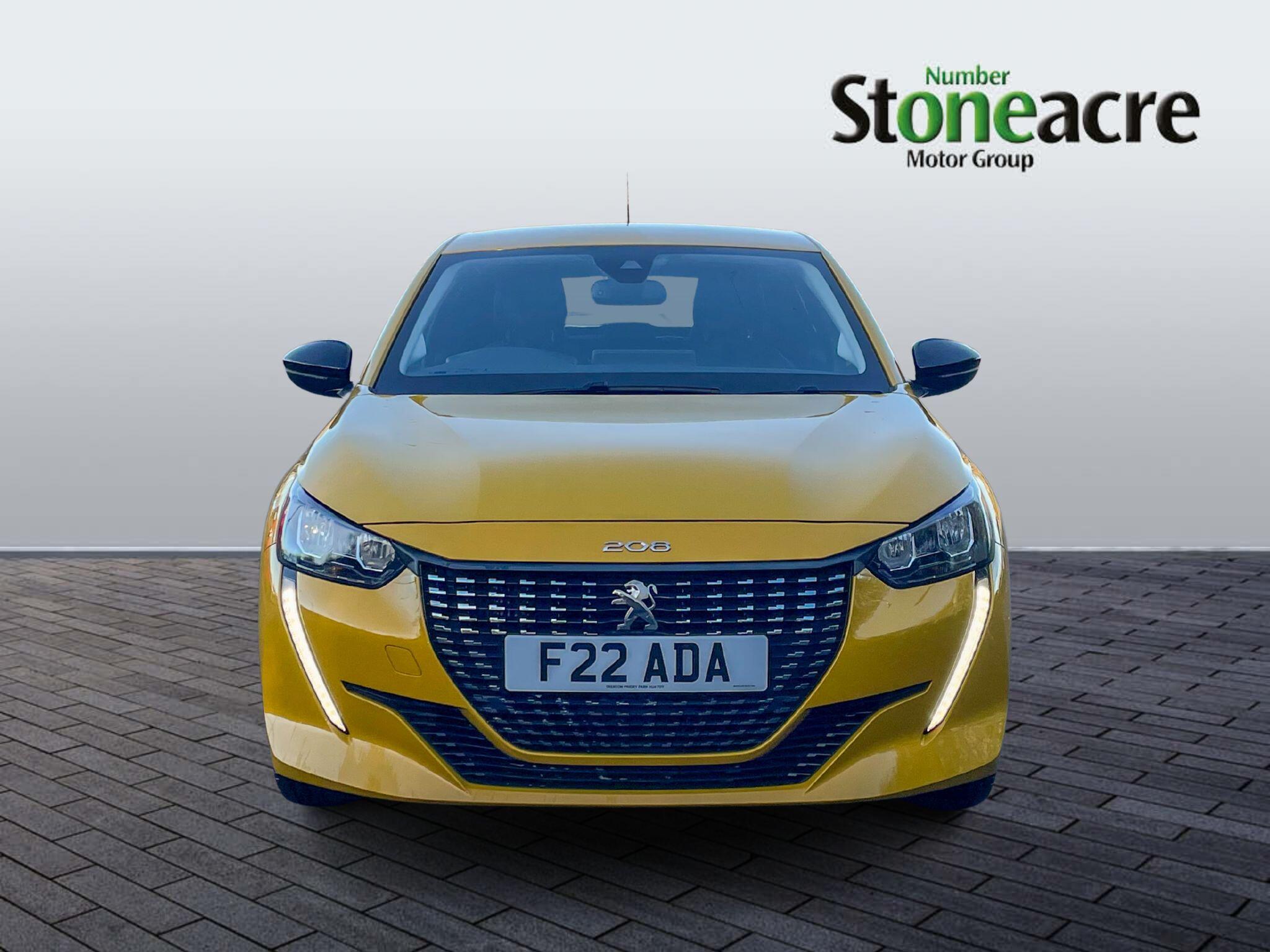 Peugeot 208 1.2 PureTech Allure Premium + Hatchback 5dr Petrol Manual Euro 6 (s/s) (100 ps) YW72KFE Image 2