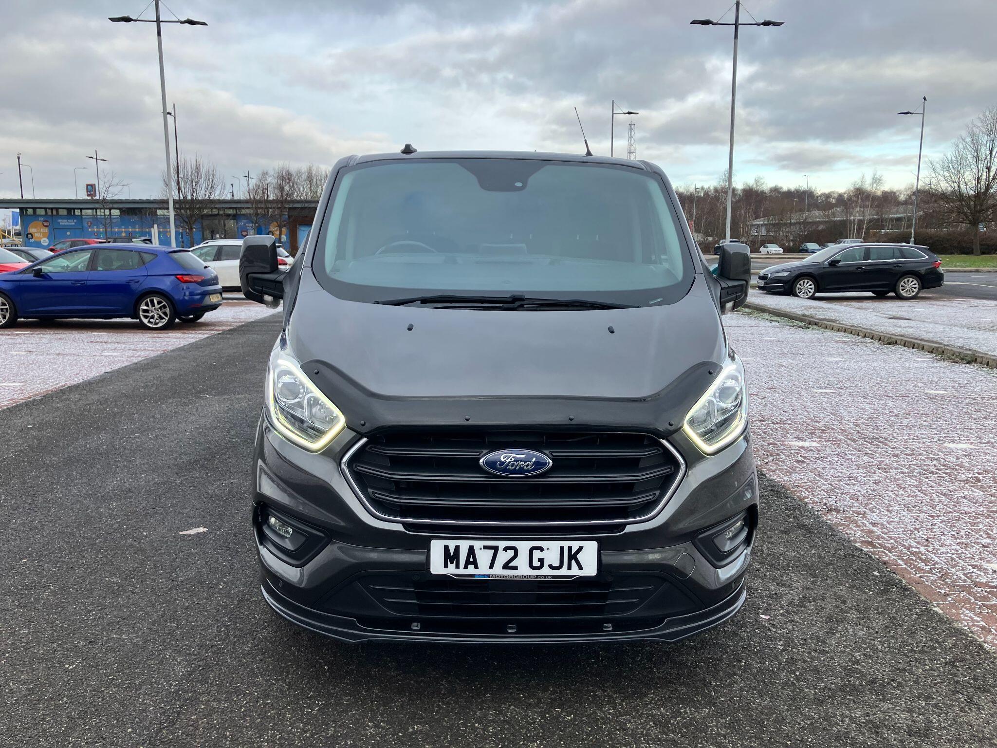 Ford Transit Custom 2.0 320 EcoBlue Limited Auto L1 H1 Euro 6 (s/s) 5dr MA72GJK Image 2