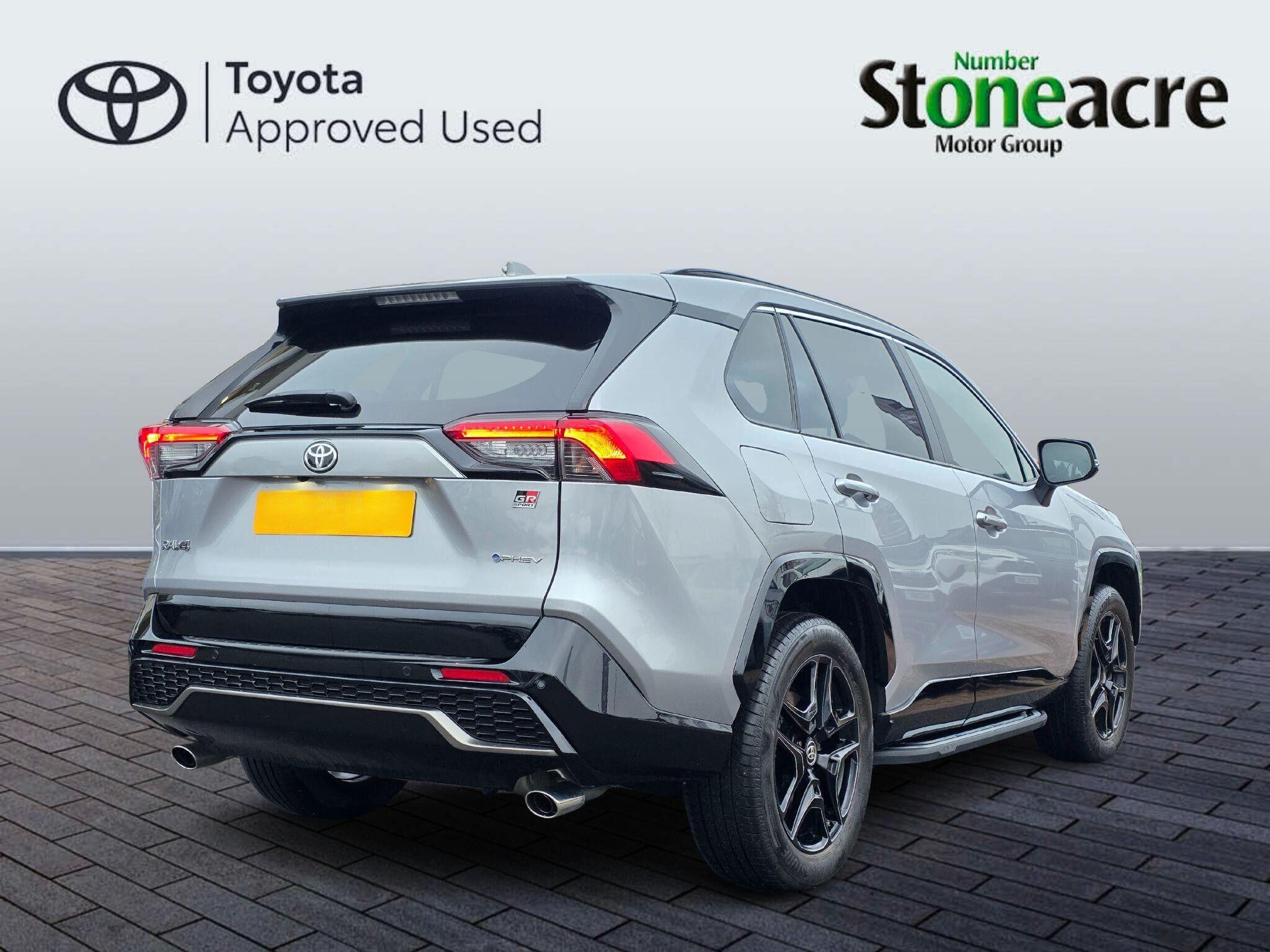 Toyota RAV4 Plug-in Hybrid 2.5 VVT-h 18.1 kWh GR SPORT CVT 4WD Euro 6 (s/s) 5dr NX75TGN Image 3