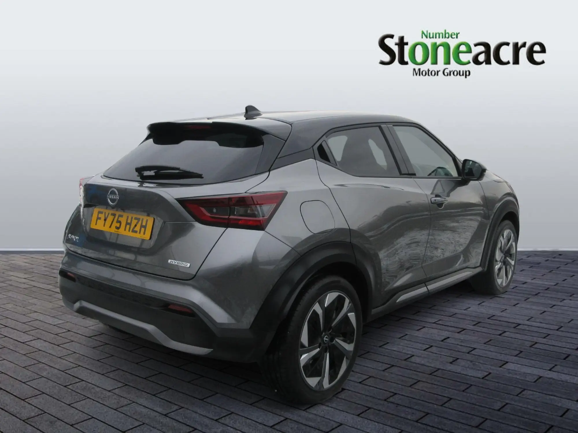 Nissan Juke 1.6 Tekna+ Auto Euro 6 5dr FY75HZH Image 3