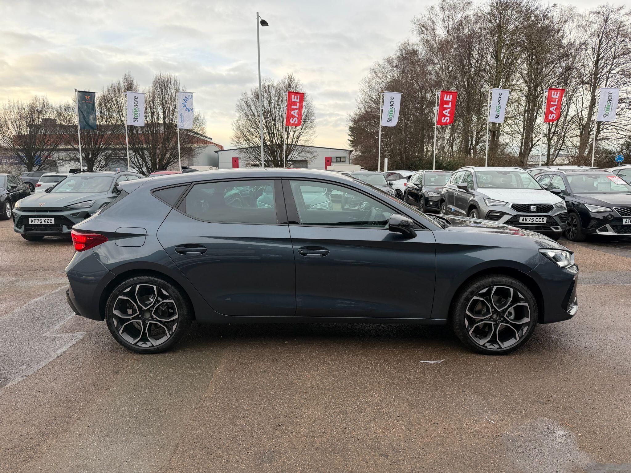 CUPRA Leon 1.5 eTSI EVO V2 DSG Euro 6 (s/s) 5dr AF75XZA Image 2