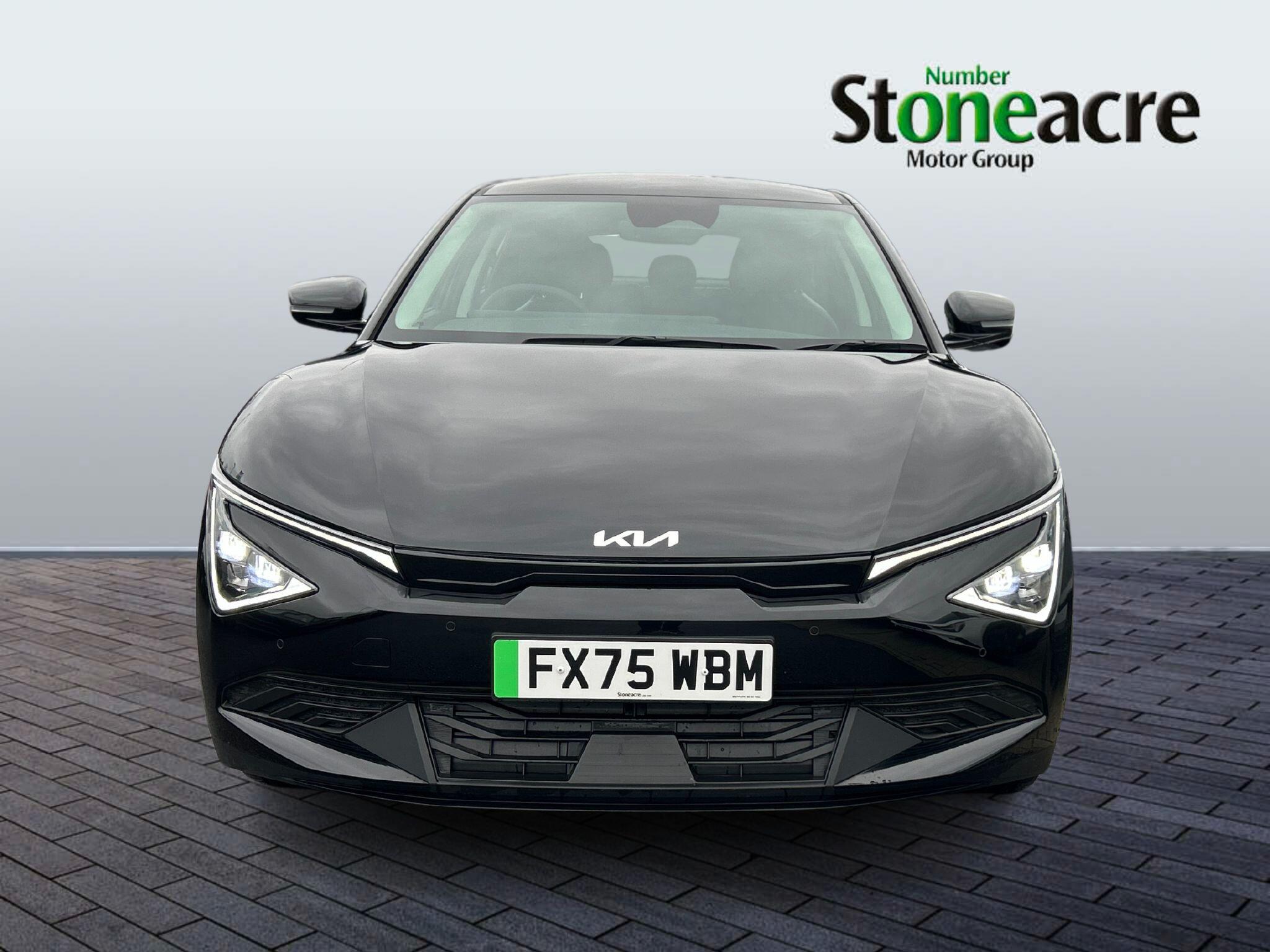 Kia EV6 63kWh Air SR Auto 5dr FX75WBM Image 2