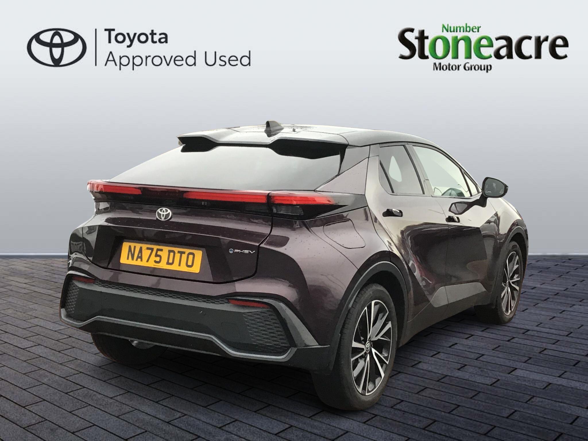 Toyota C-HR Plug-in Hybrid 2.0 VVT-h 13.6 kWh Excel CVT Euro 6 (s/s) 5dr NA75DTO Image 2