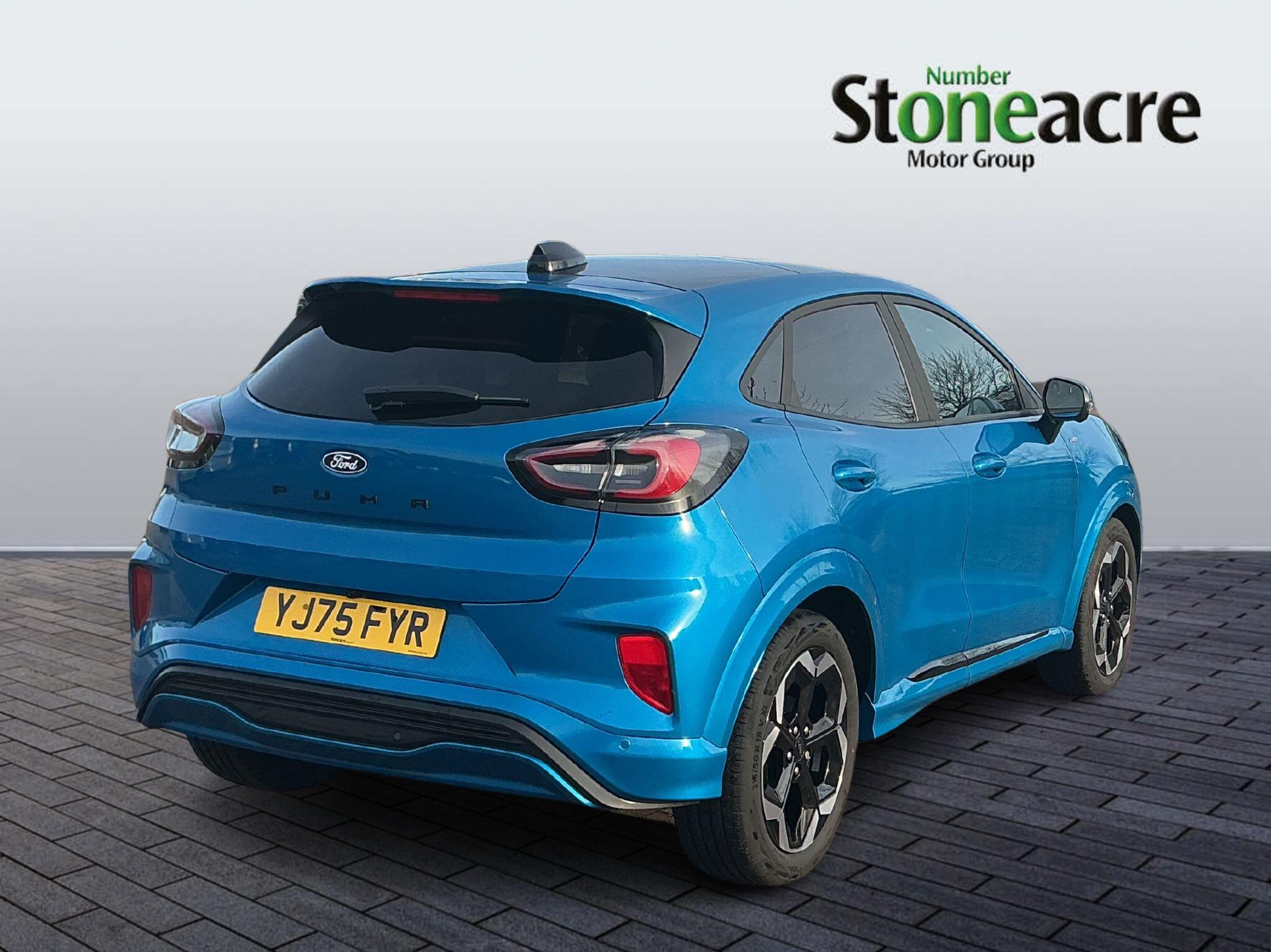 Ford Puma 1.0T EcoBoost MHEV ST-Line X DCT Euro 6 (s/s) 5dr YJ75FYR Image 3