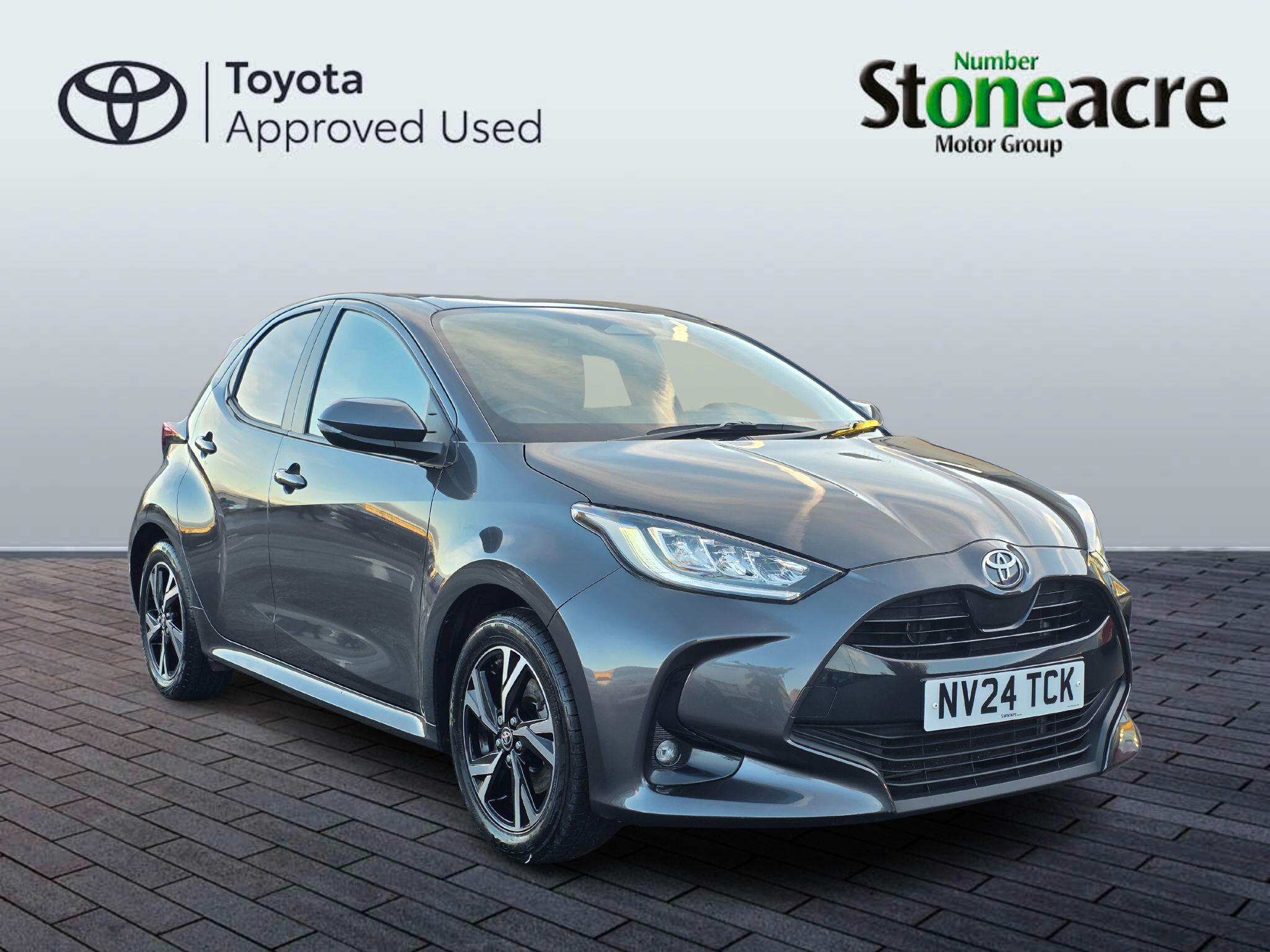 Toyota Yaris 1.5 Hybrid Design 5dr CVT NV24TCK Image 1