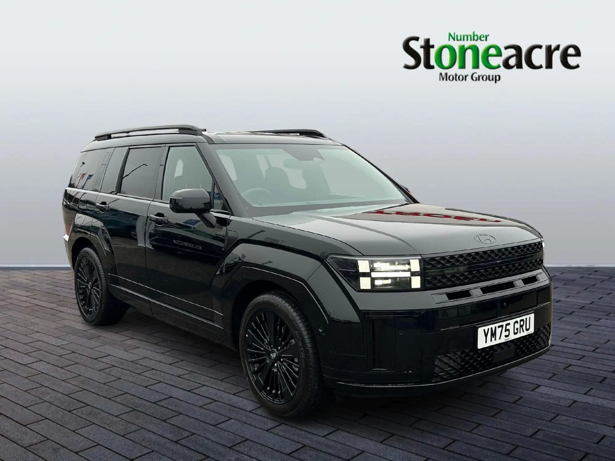 Hyundai SANTA FE Plug-in Hybrid 1.6 T-GDi 13.8kWh Calligraphy Auto 4WD Euro 6 (s/s) 5dr YM75GRU Image 1