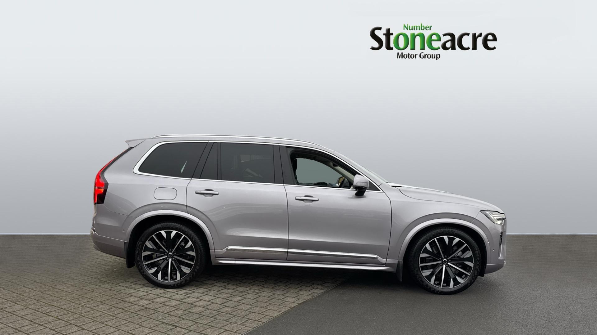 Volvo XC90 Image 3