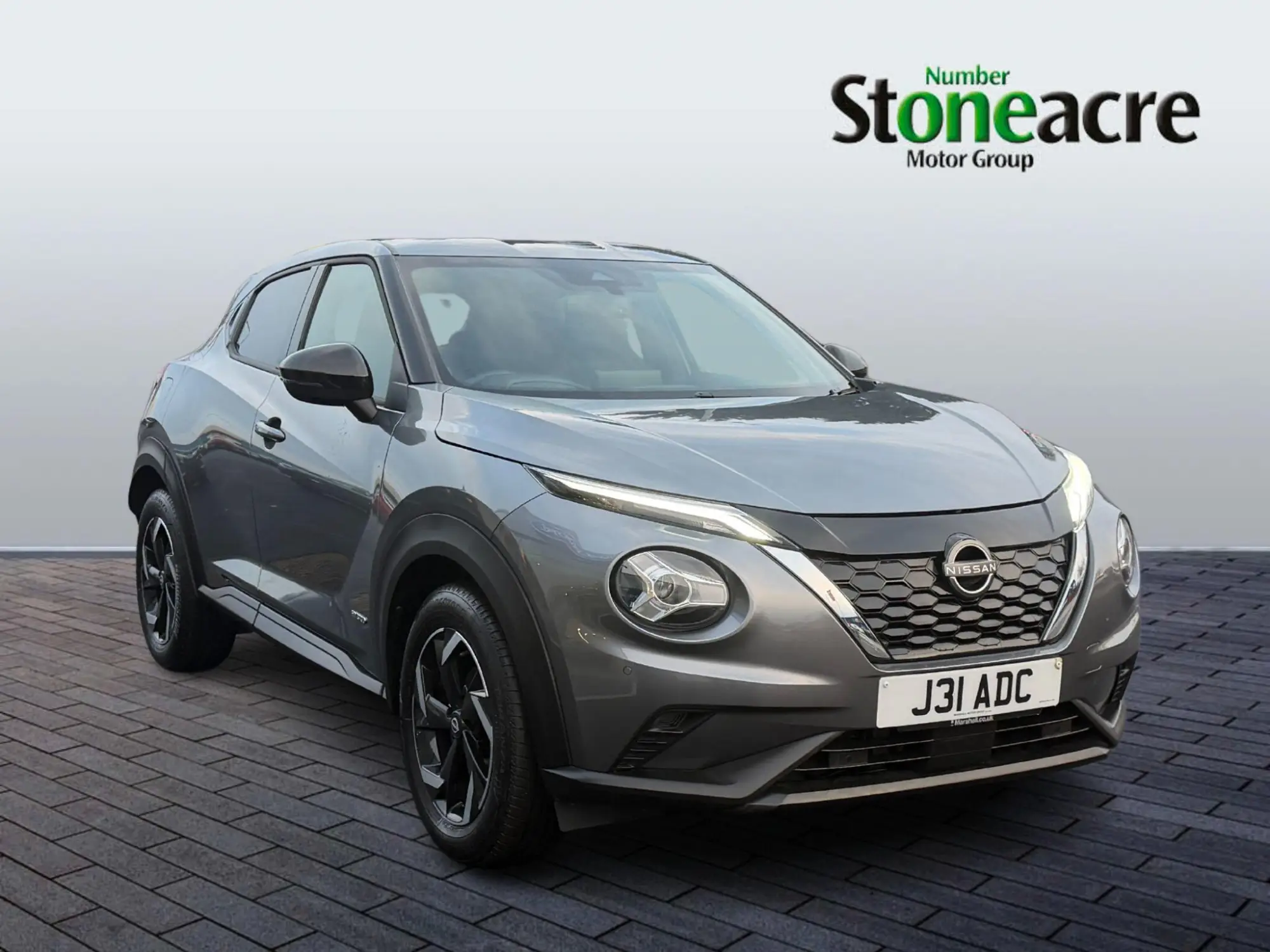 Nissan Juke Hybrid 1.6 N-Connecta Auto Euro 6 5dr J31ADC Image 1