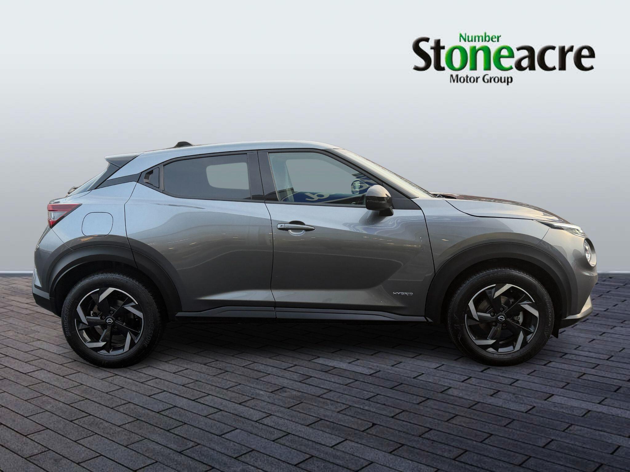Nissan Juke Hybrid 1.6 N-Connecta Auto Euro 6 5dr J31ADC Image 2