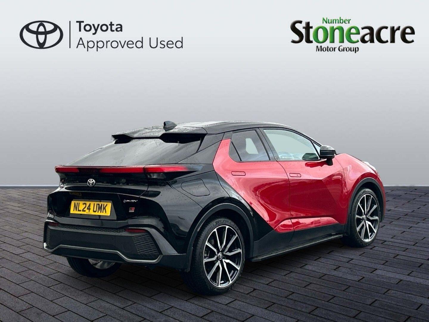 Toyota C-HR Plug-in Hybrid 2.0 VVT-h 13.6 kWh GR SPORT CVT Euro 6 (s/s) 5dr NL24UMK Image 3