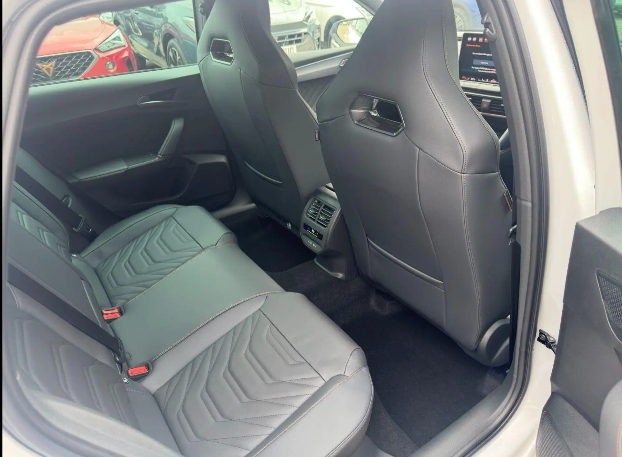 CUPRA Leon Image 19 CUPRA Leon Image 19