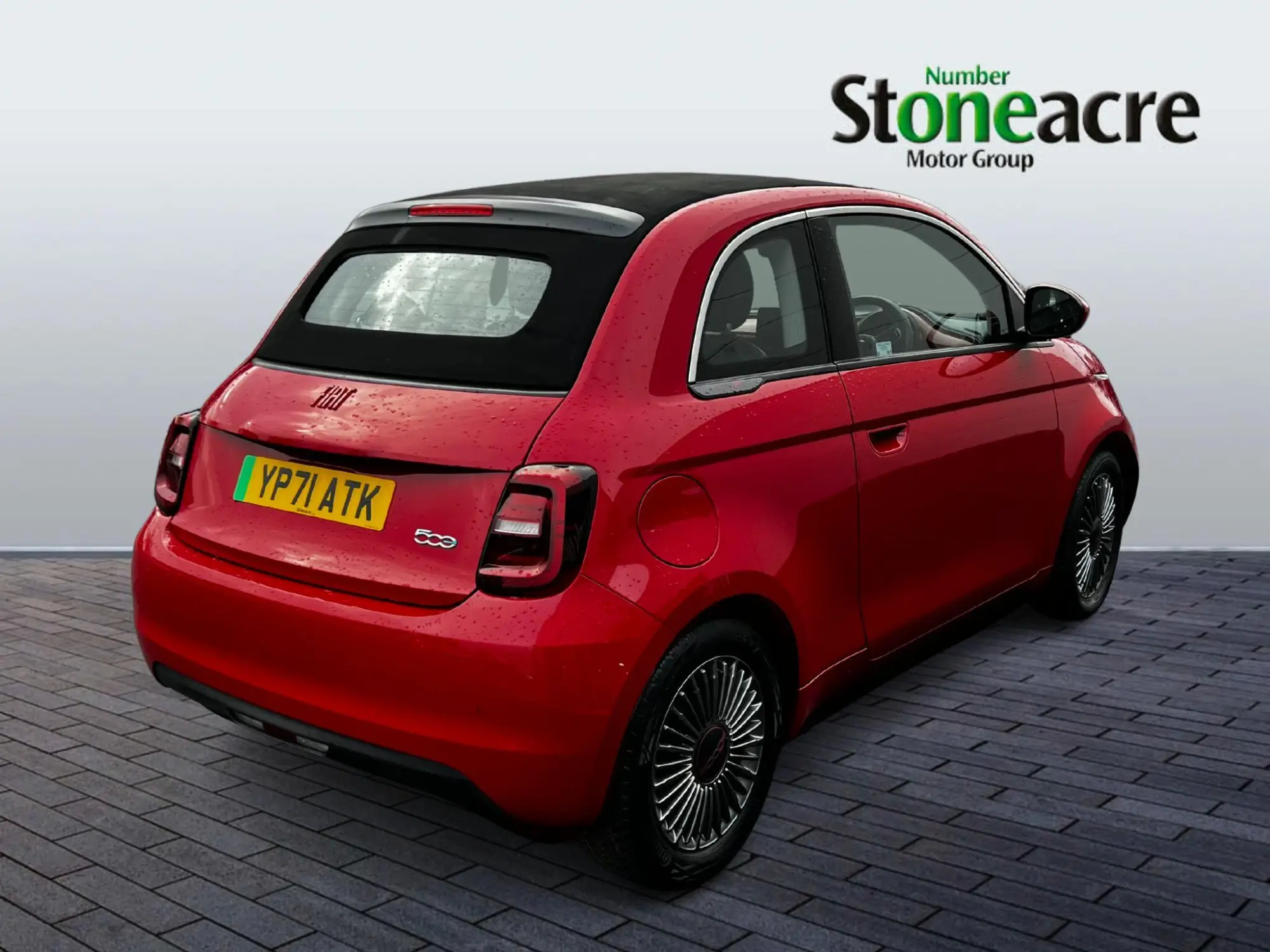 Fiat 500e C 87kW Red 42kWh 2dr Auto YP71ATK Image 3