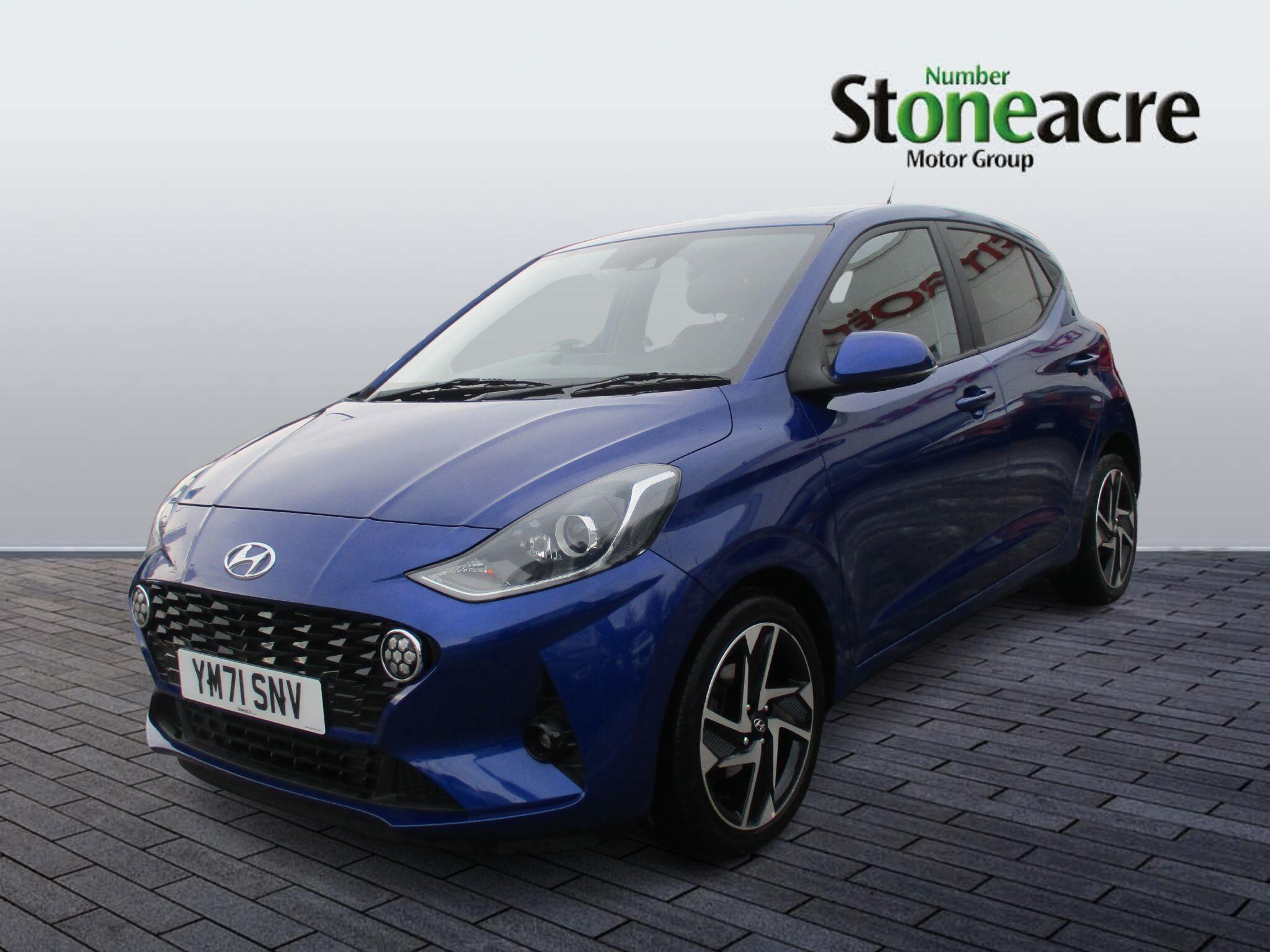 Hyundai i10 1.0 Premium Euro 6 (s/s) 5dr YM71SNV Image 3