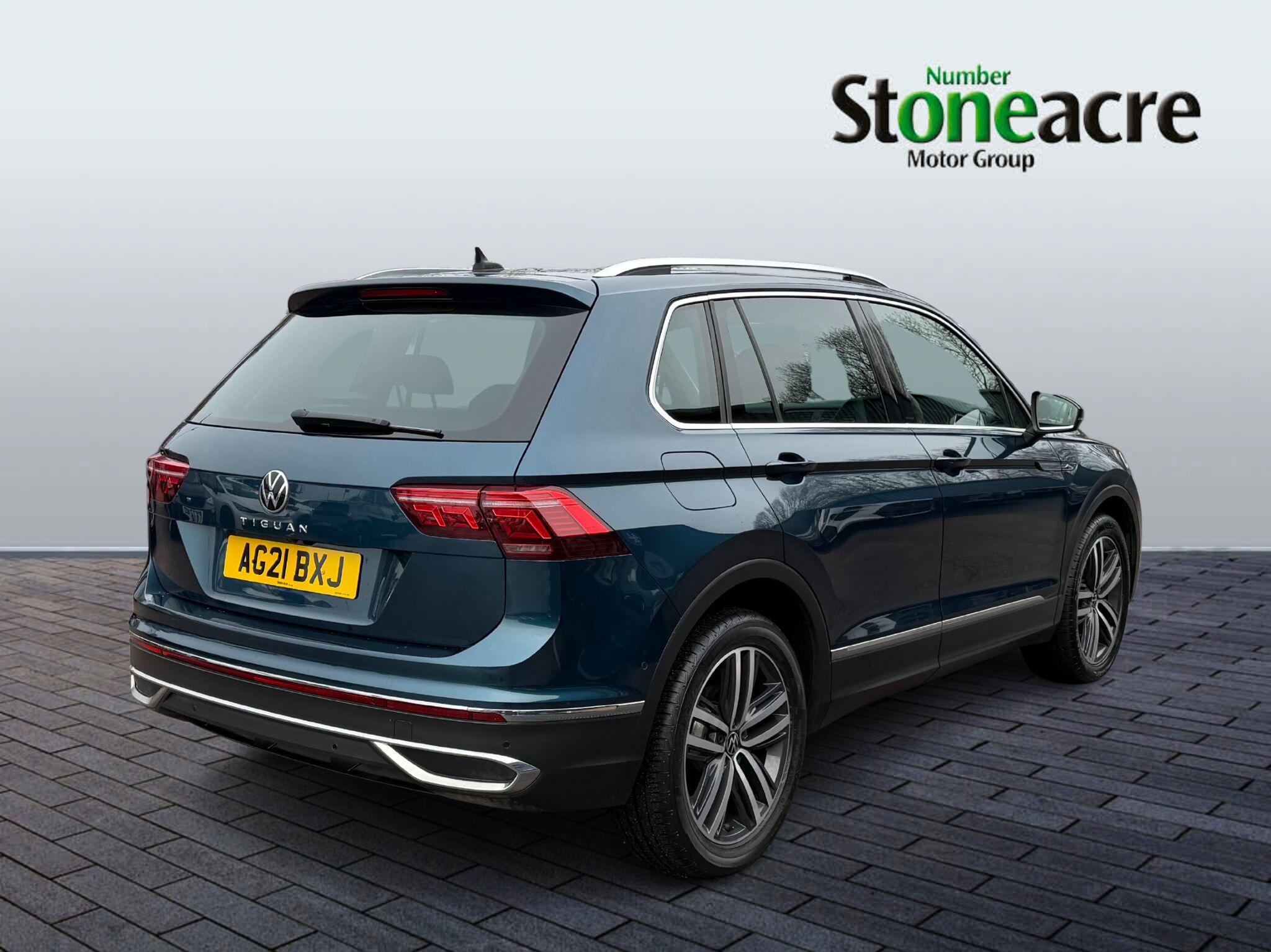 Volkswagen Tiguan 1.5 TSI Elegance DSG Euro 6 (s/s) 5dr AG21BXJ Image 3