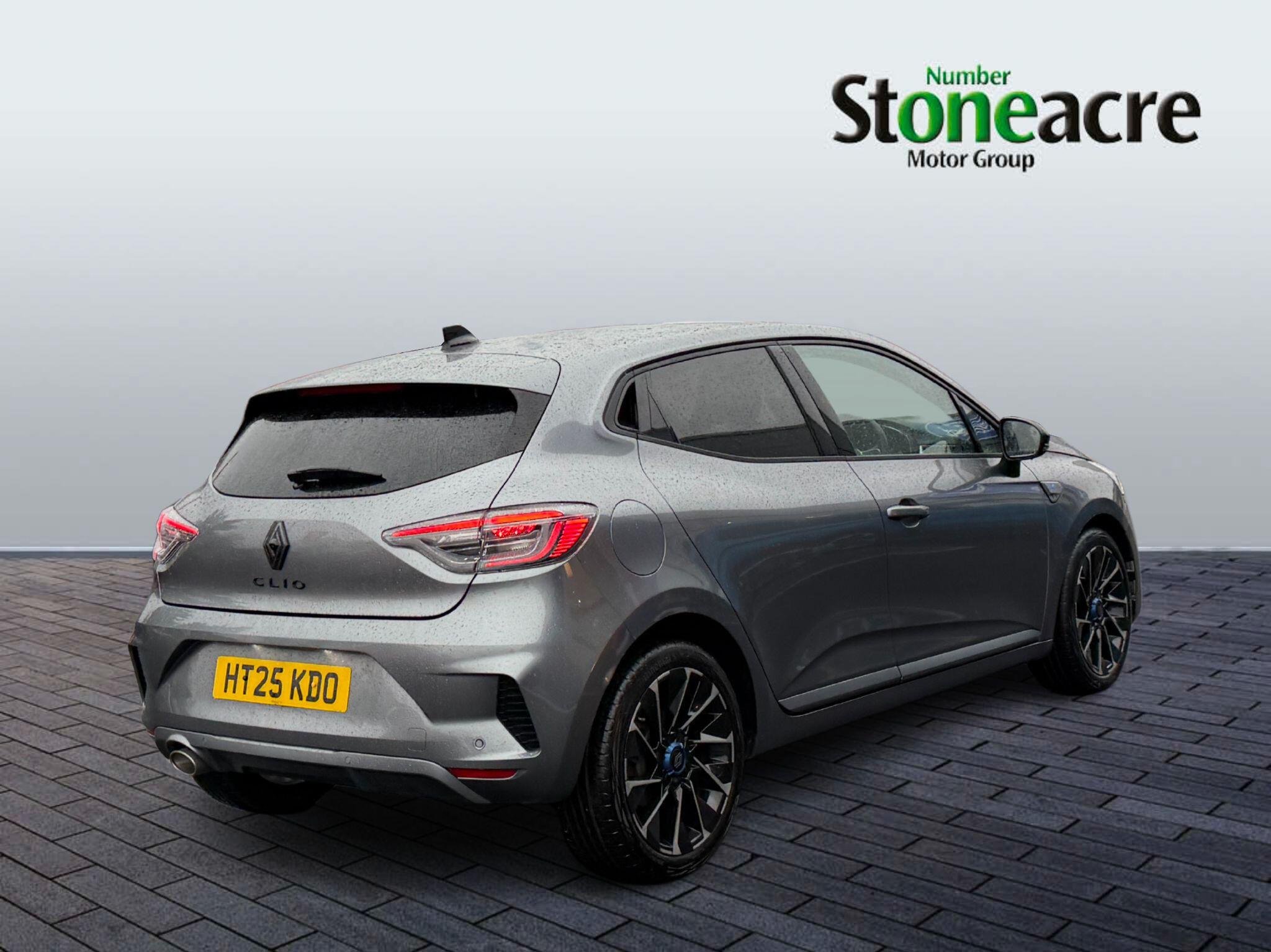 Renault Clio 1.0 TCe esprit Alpine Euro 6 (s/s) 5dr HT25KDO Image 3