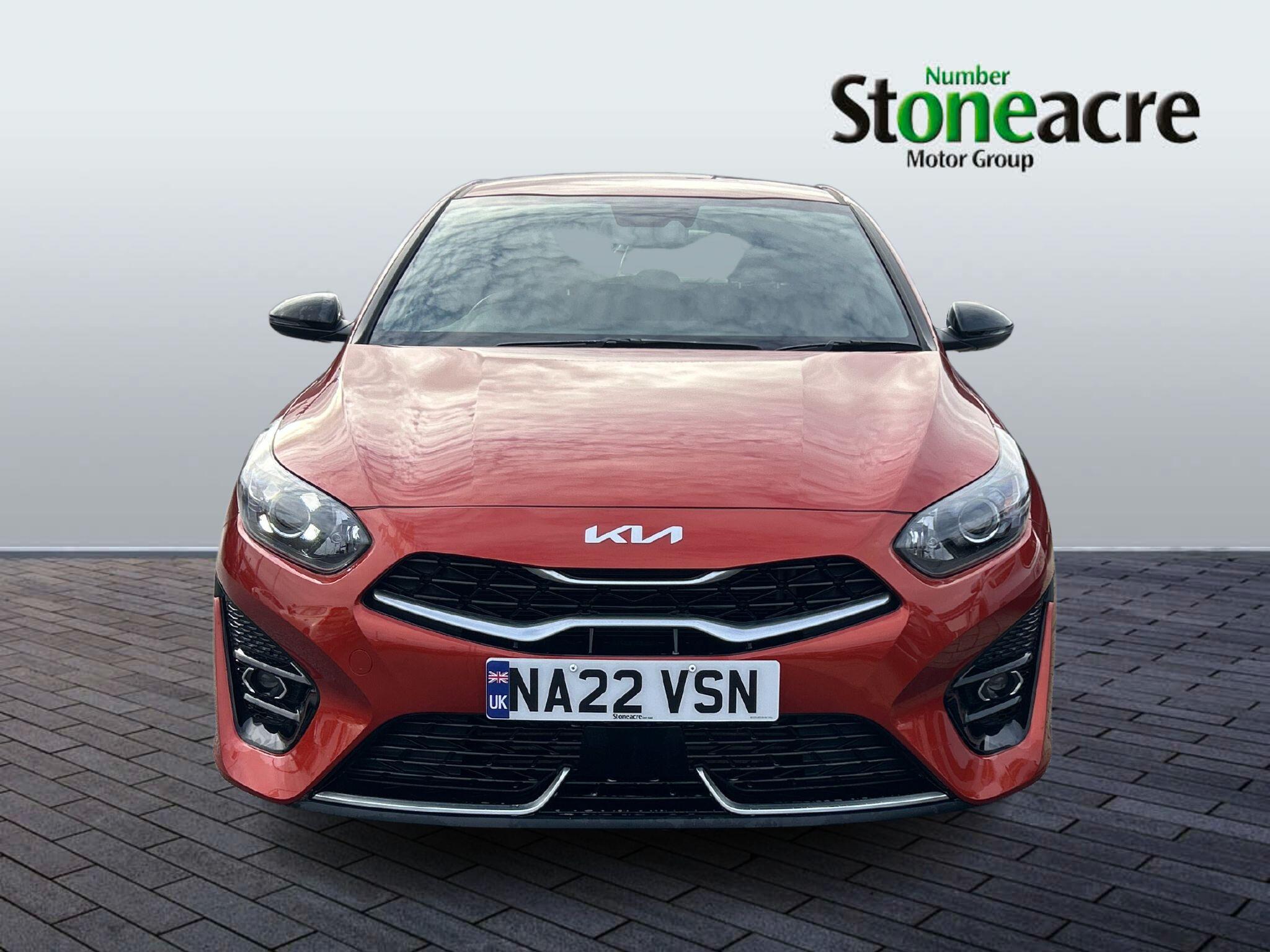 Kia Ceed 1.5T GDi ISG GT-Line 5dr NA22VSN Image 2