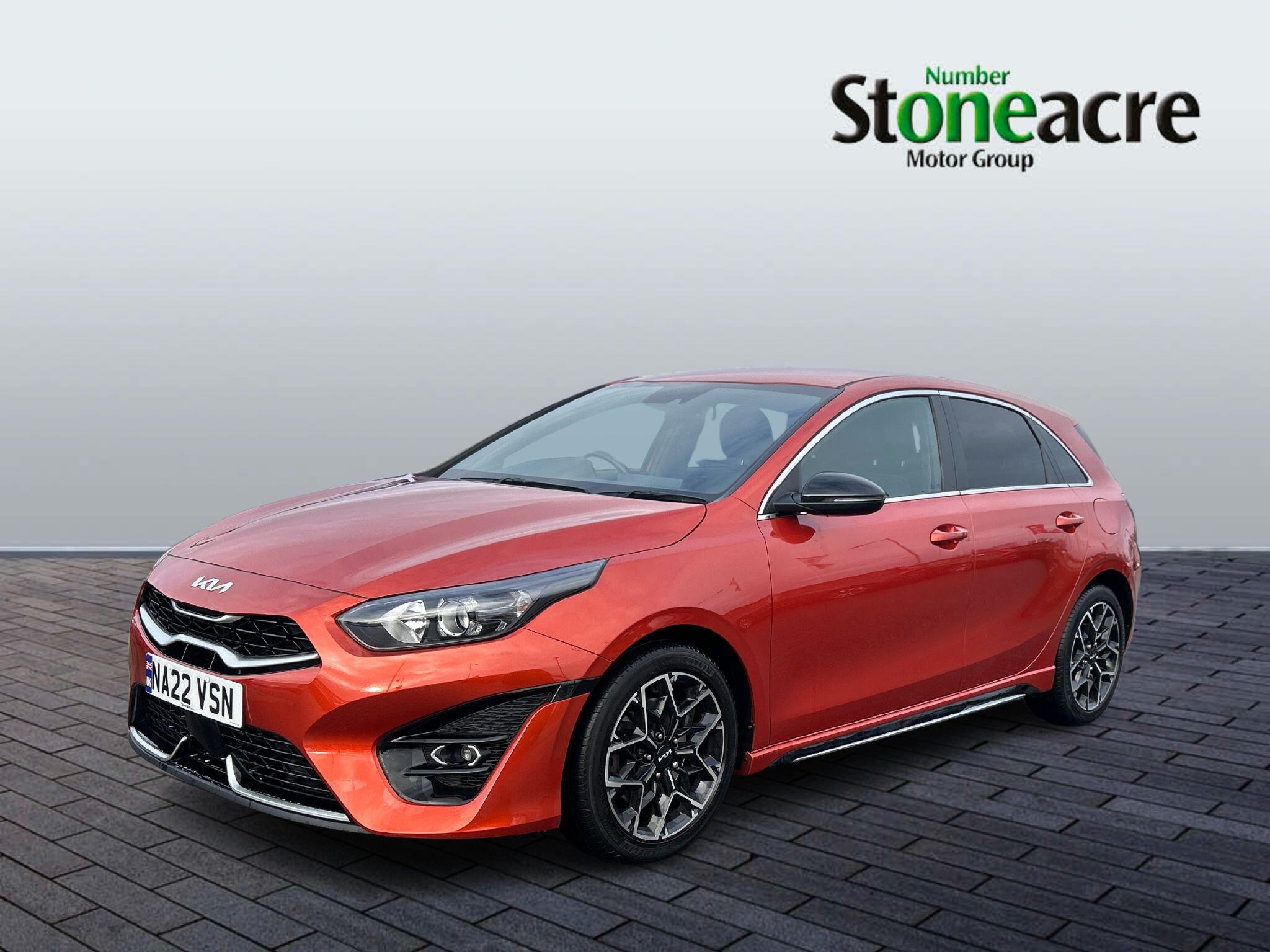 Kia Ceed 1.5T GDi ISG GT-Line 5dr NA22VSN Image 3