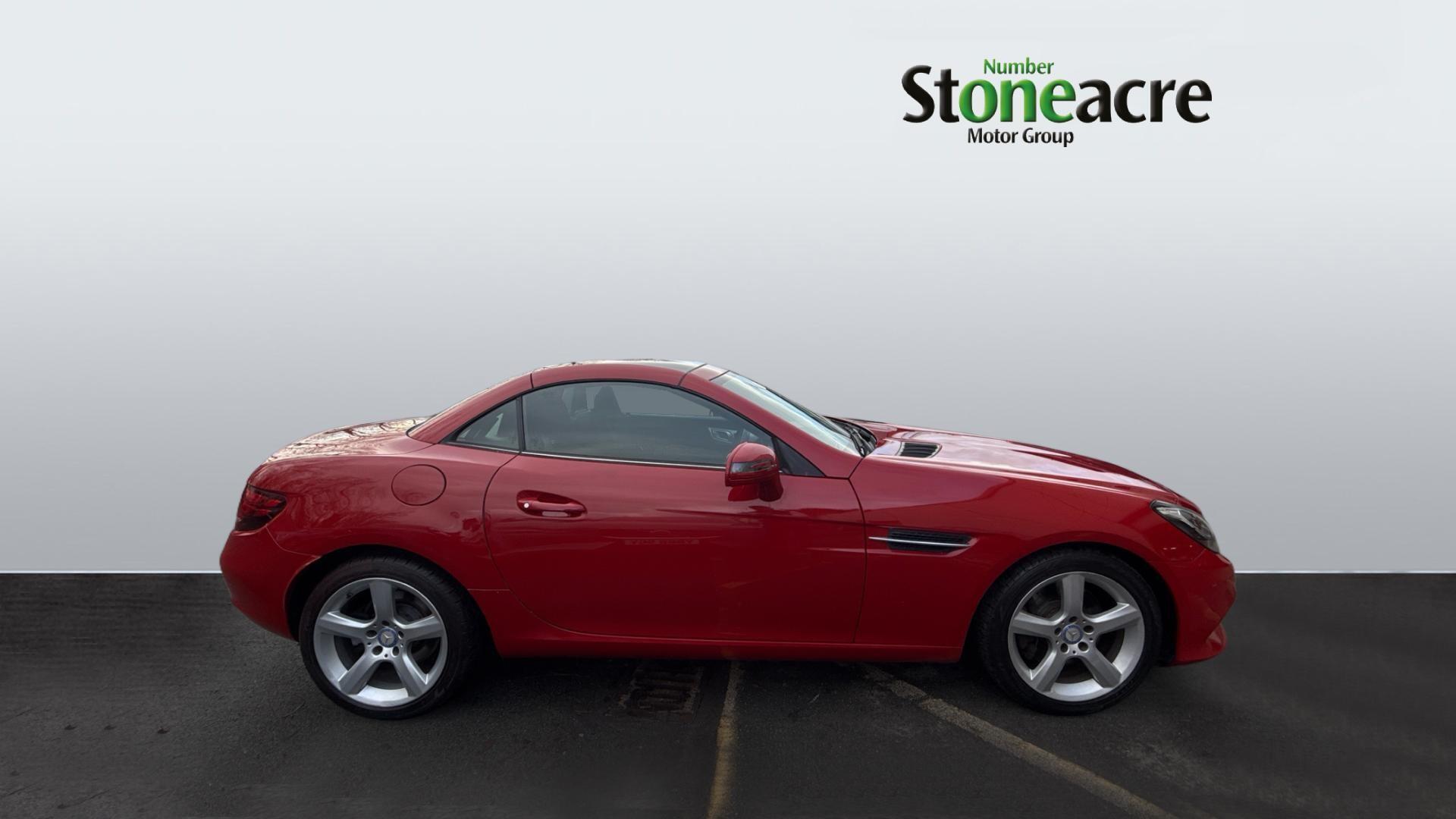 Mercedes-Benz SLC 2.0 SLC200 Sport G-Tronic Euro 6 (s/s) 2dr RJ66GYW Image 3