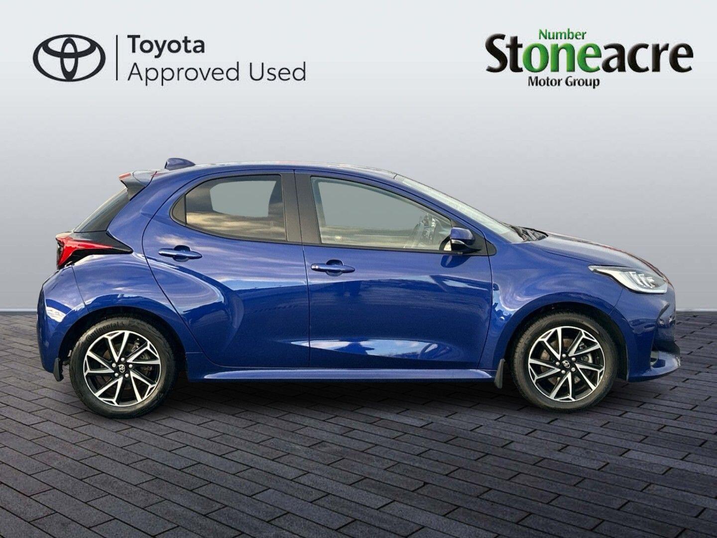 Toyota Yaris 1.5 Hybrid Design 5dr CVT KM71ZHR Image 2