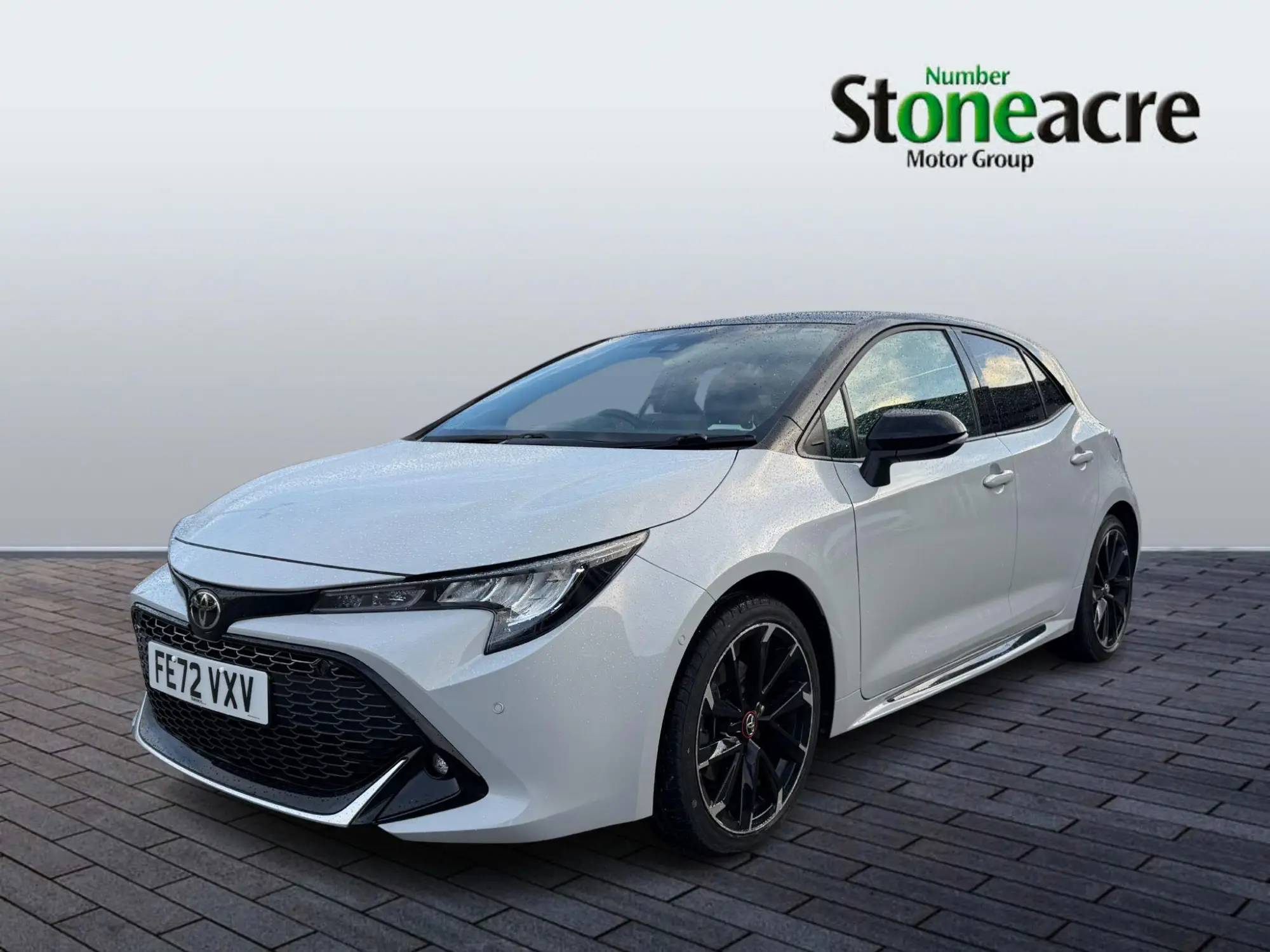 Toyota Corolla Hatchback 2.0 VVT-i Hybrid GR Sport 5dr CVT FE72VXV Image 3