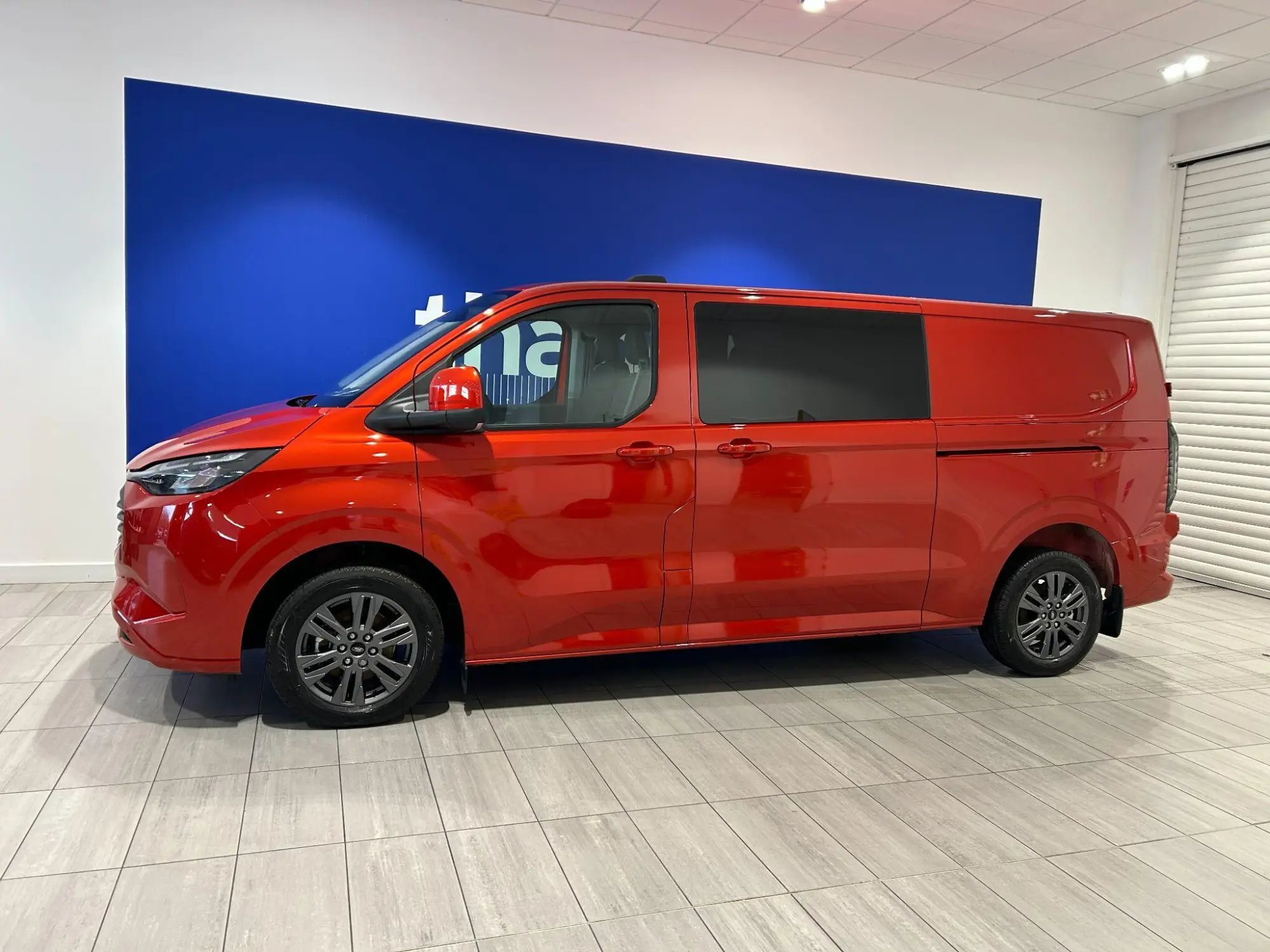 Ford Transit Custom Image 3