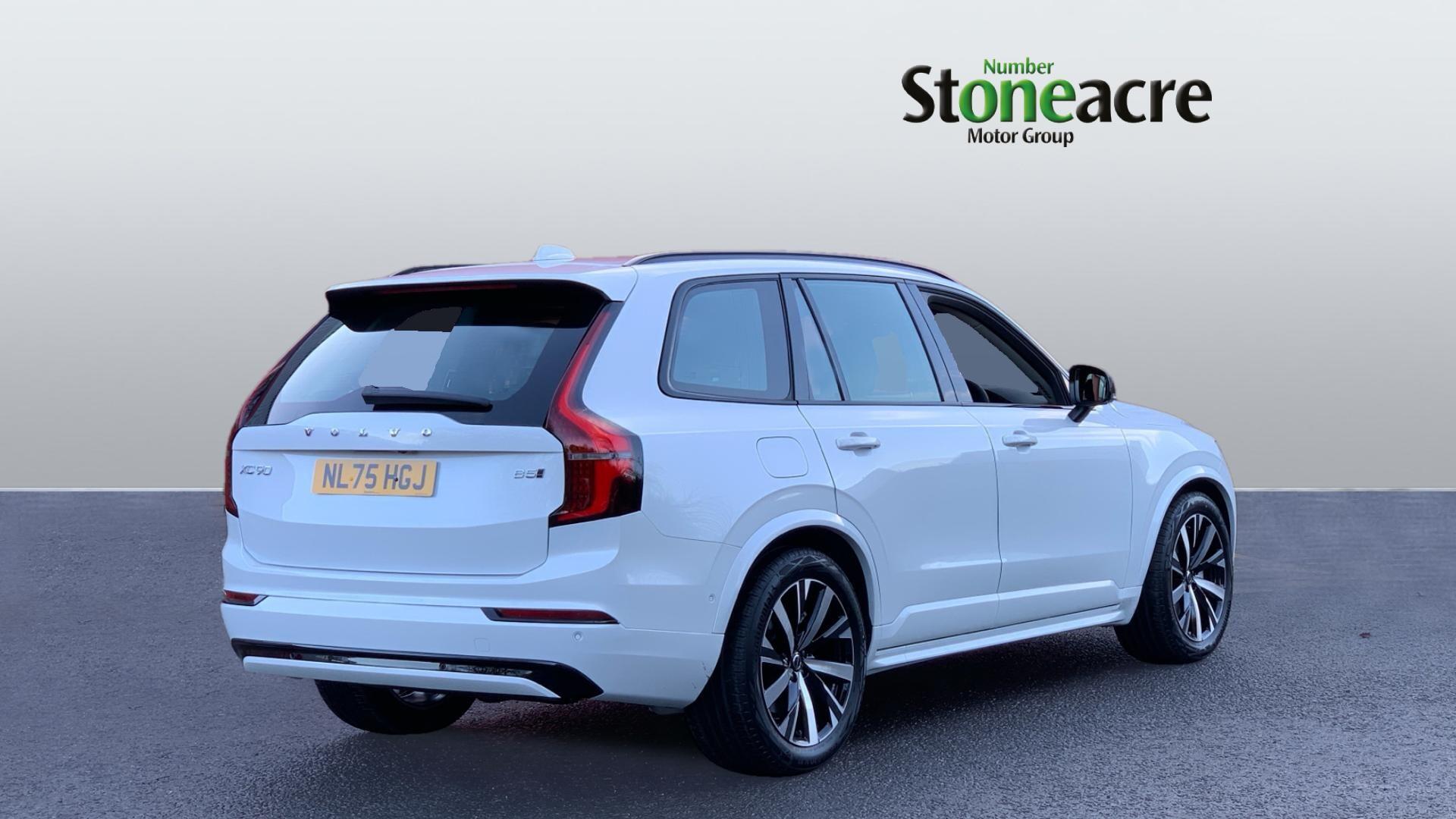 Volvo XC90 2.0 B5 MHEV Plus Auto 4WD Euro 6 (s/s) 5dr NL75HGJ Image 2